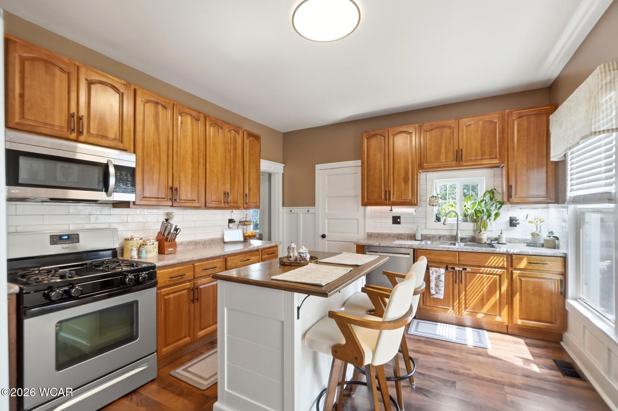 1716 Lakewood Avenue, Lima, Ohio