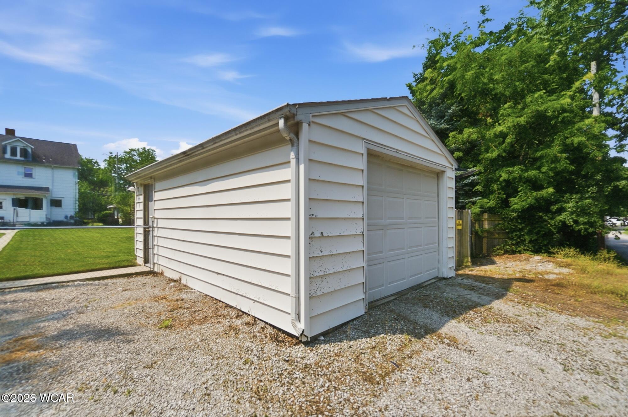 1716 Lakewood Avenue, Lima, Ohio