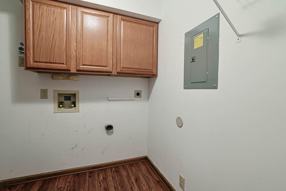 6331 Adams, Dayton, Ohio 45459