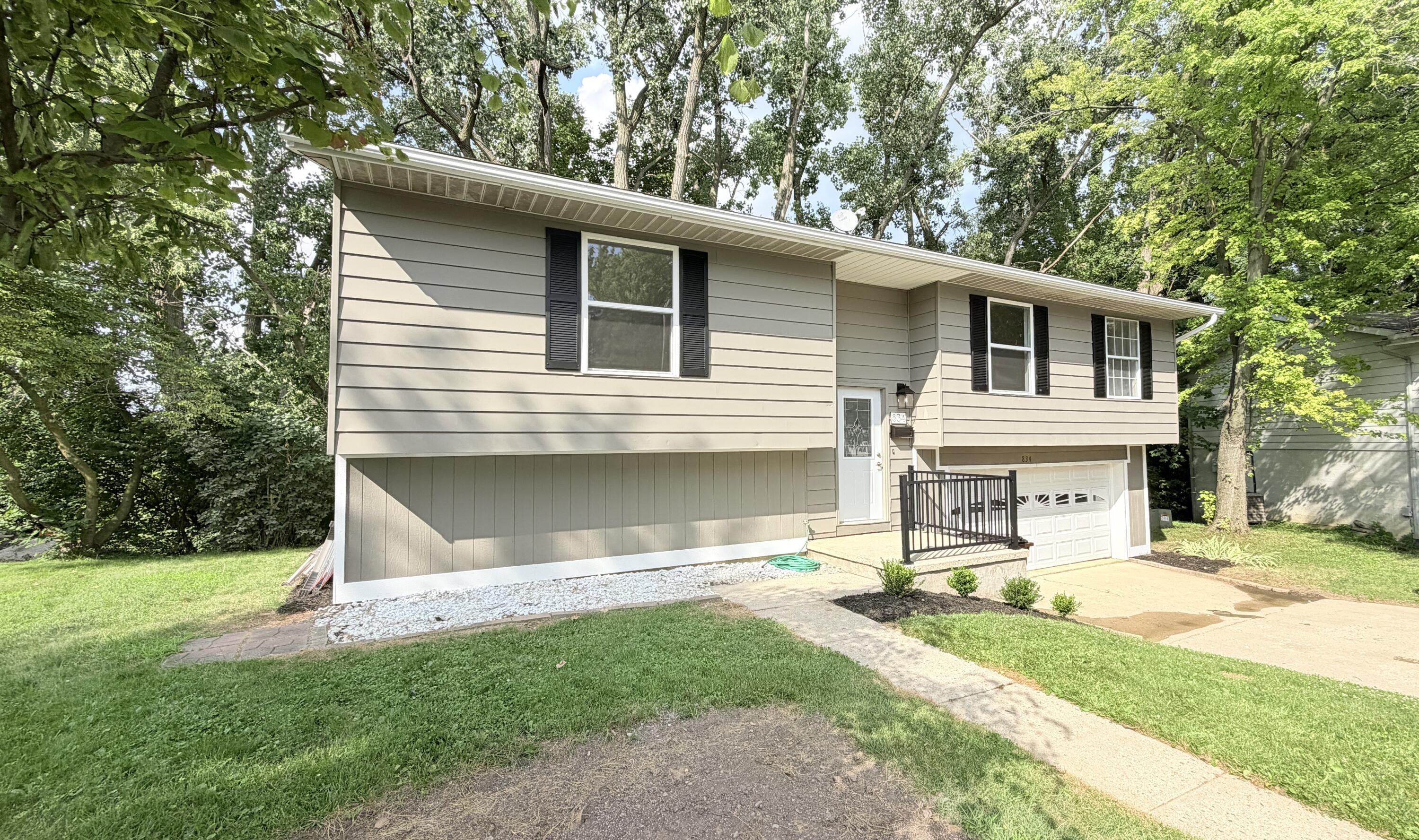 834 West, Sidney, Ohio 45365