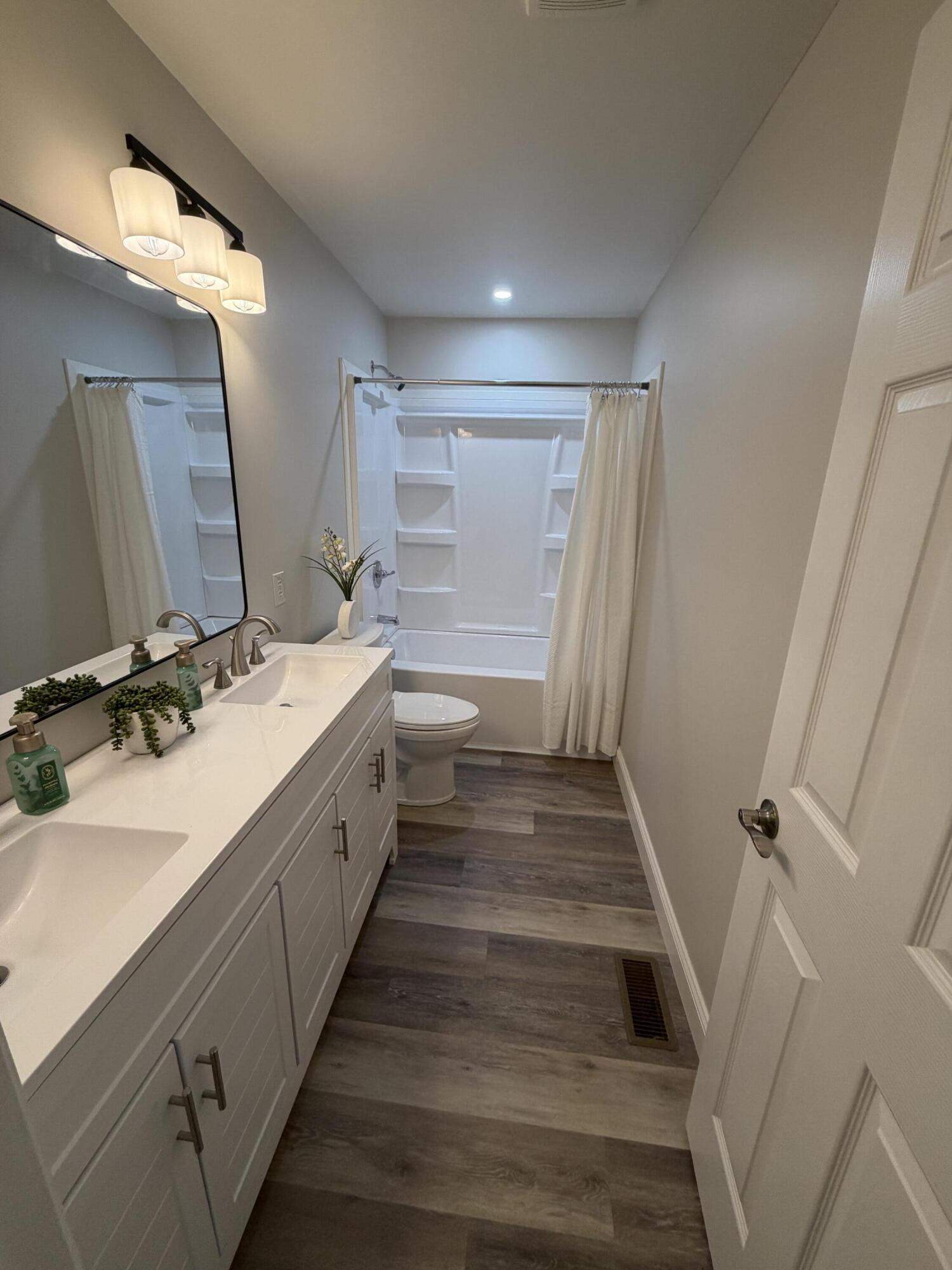 834 West, Sidney, Ohio 45365