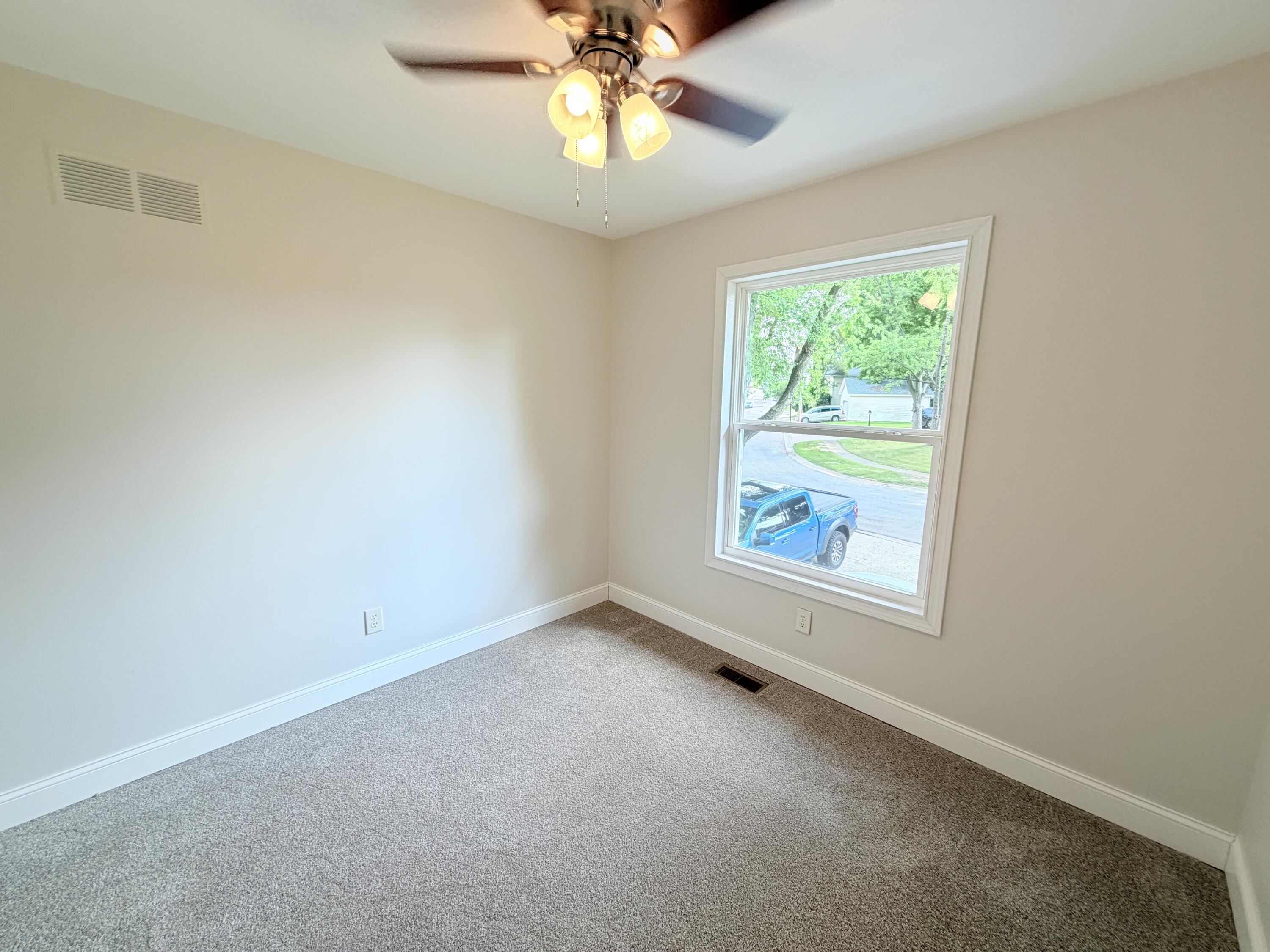 834 West, Sidney, Ohio 45365