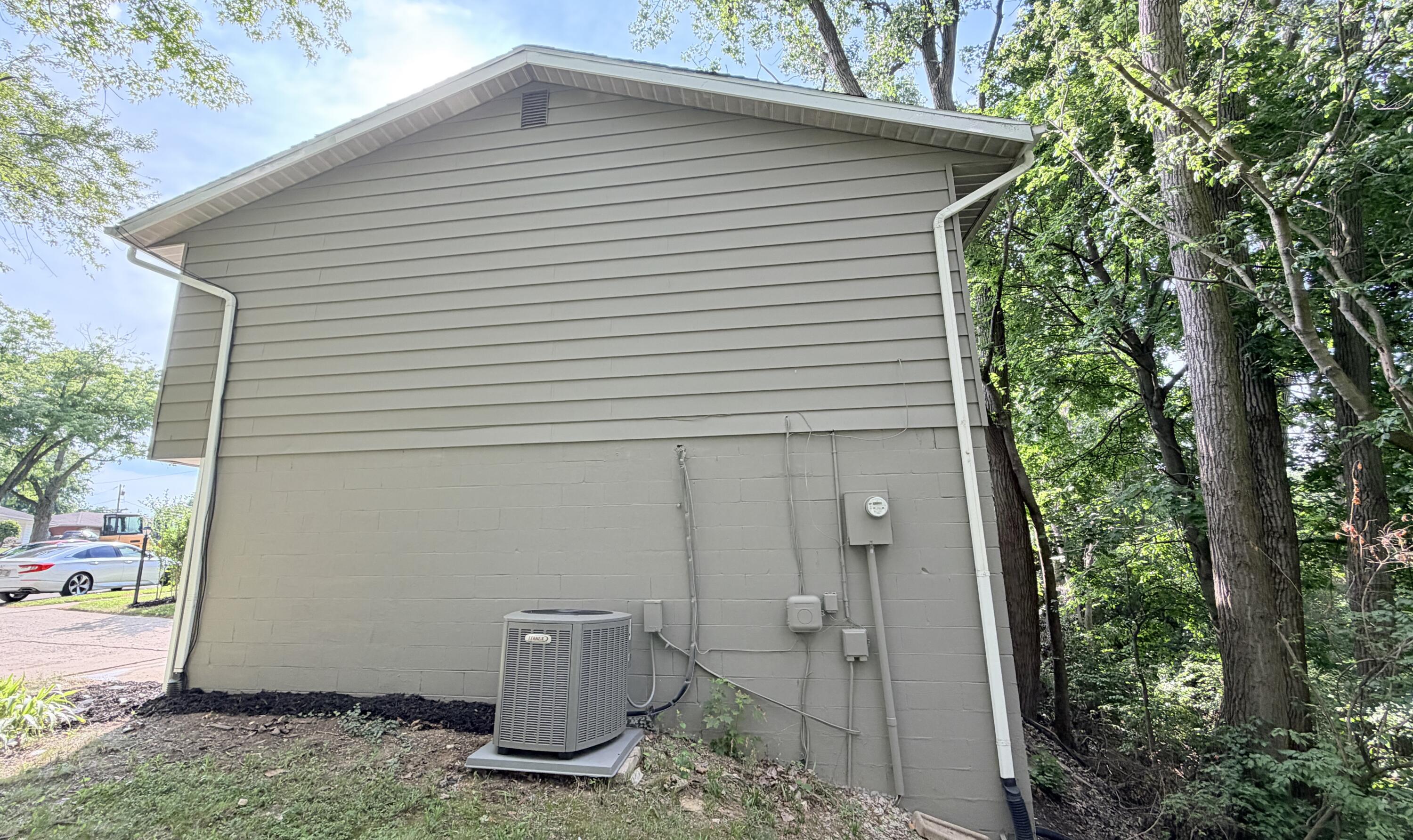 834 West, Sidney, Ohio 45365