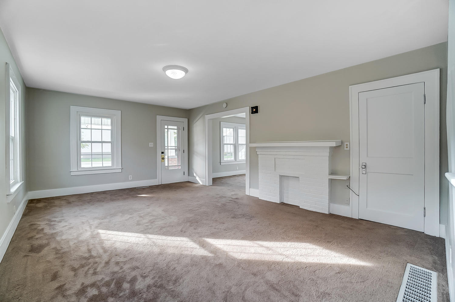 1810 Limestone, Springfield, Ohio 45503