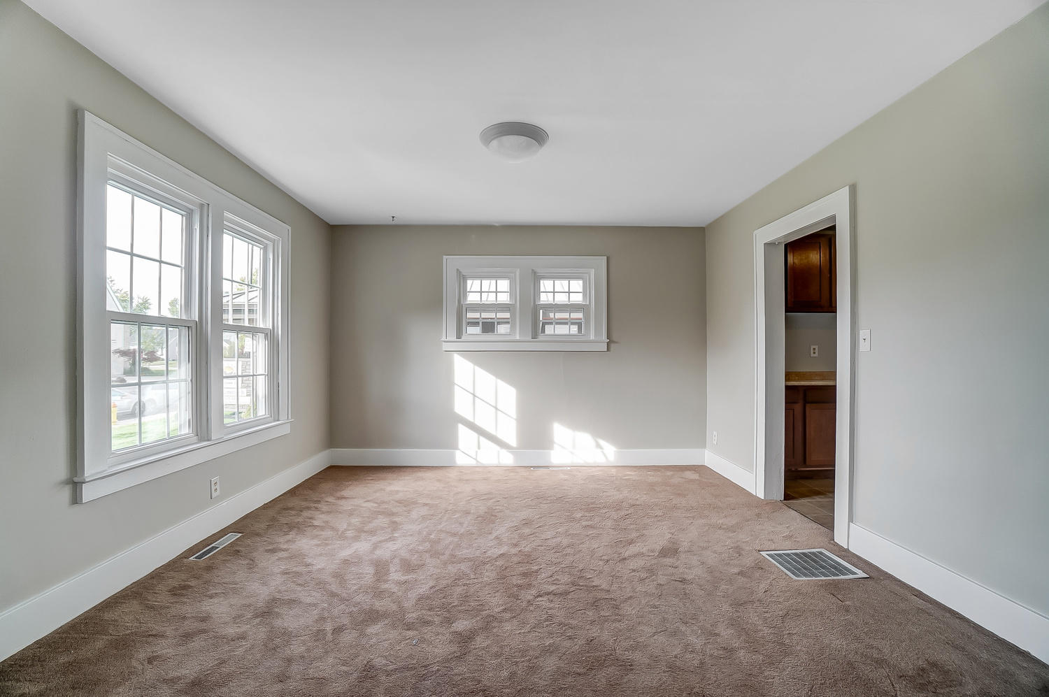 1810 Limestone, Springfield, Ohio 45503
