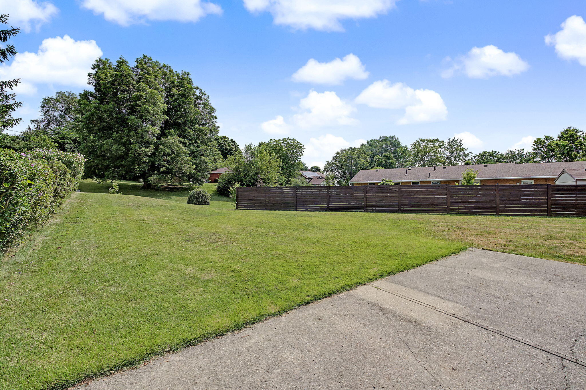 2850 Locust, Springfield, Ohio 45504