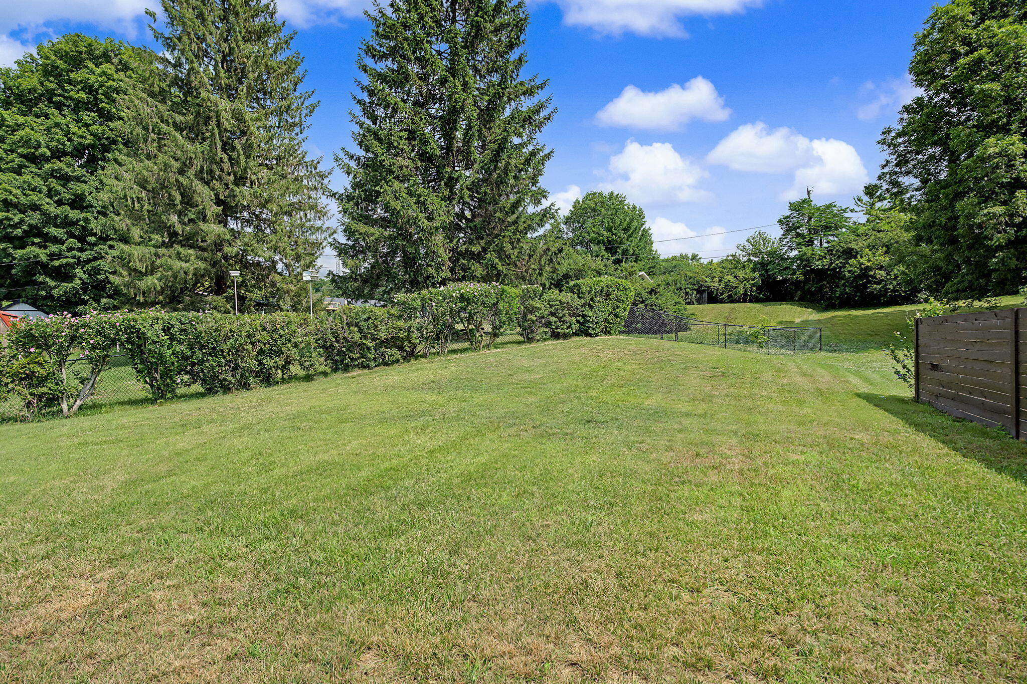 2850 Locust, Springfield, Ohio 45504