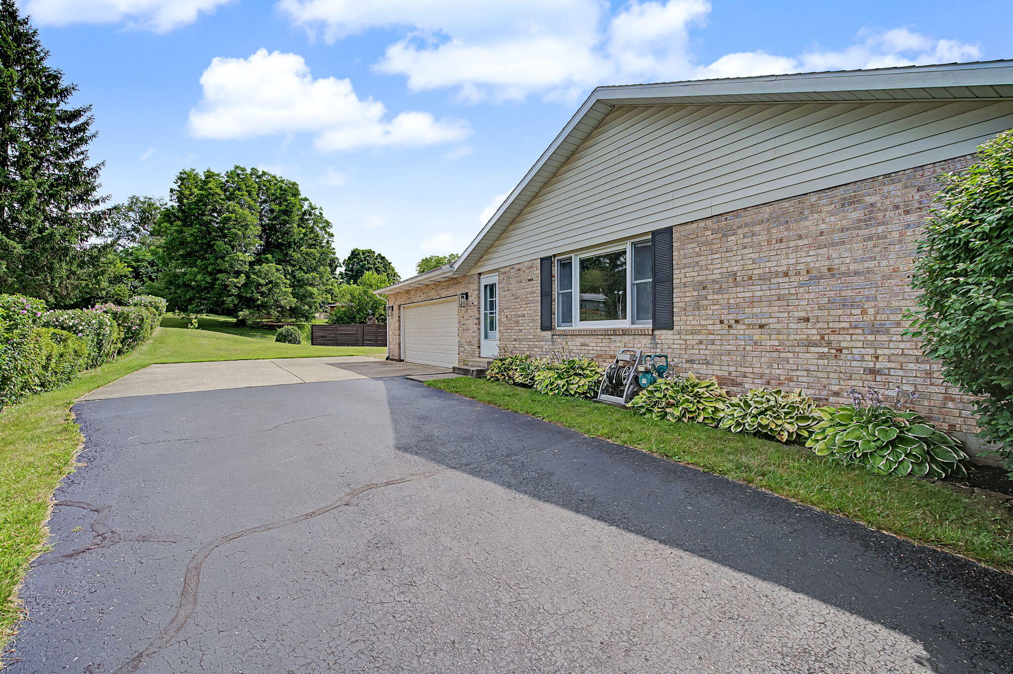 2850 Locust, Springfield, Ohio 45504