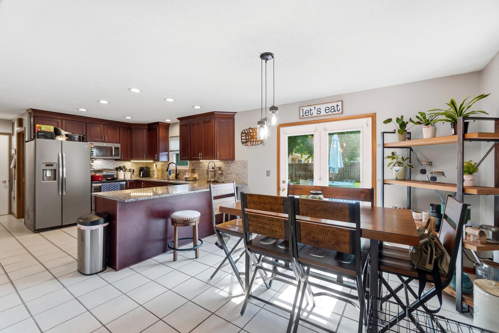 2812 Conestoga, Springfield, Ohio 45503
