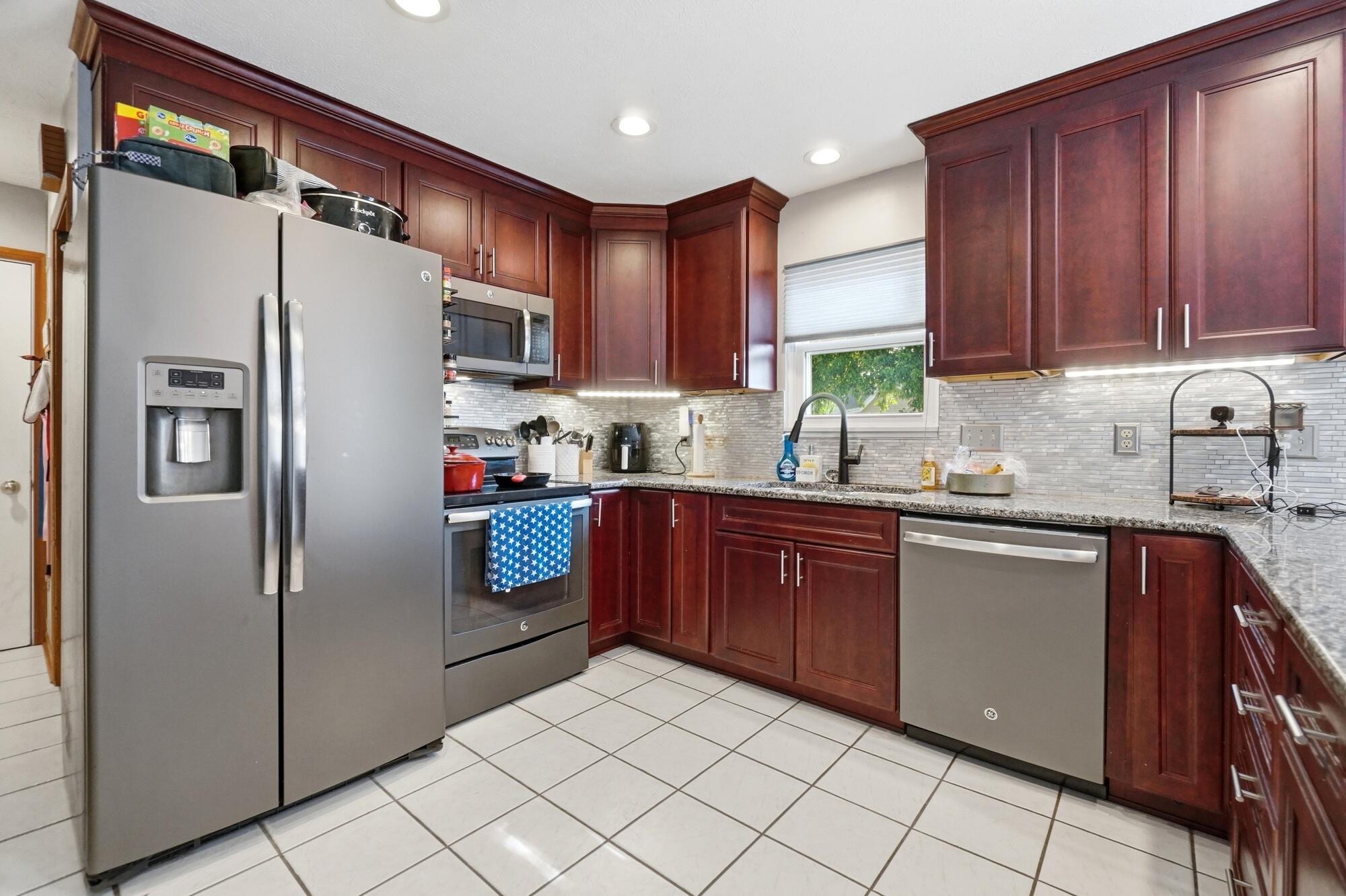 2812 Conestoga, Springfield, Ohio 45503