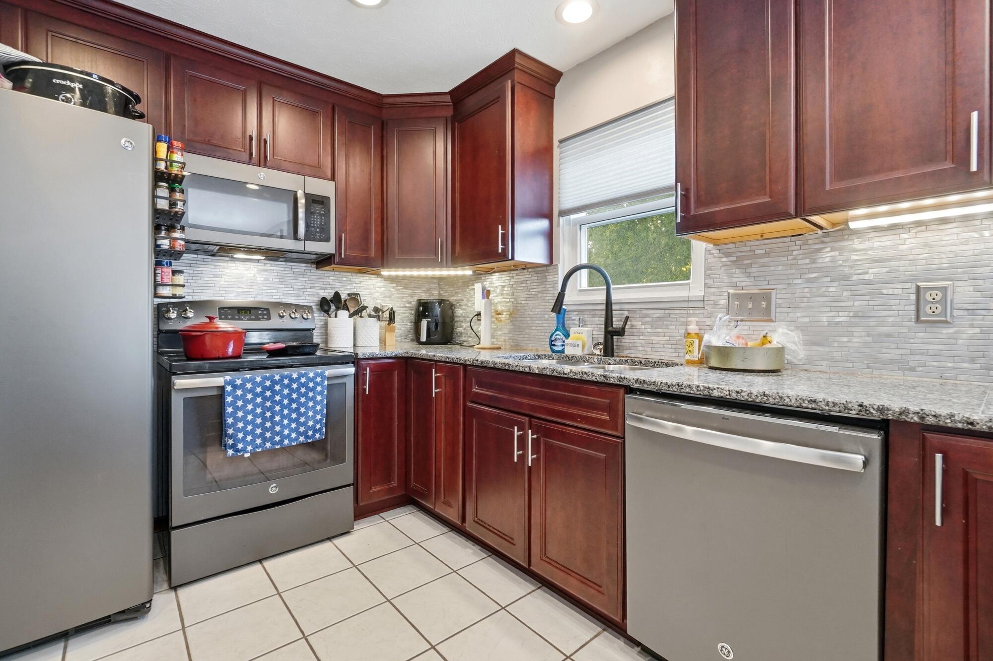 2812 Conestoga, Springfield, Ohio 45503