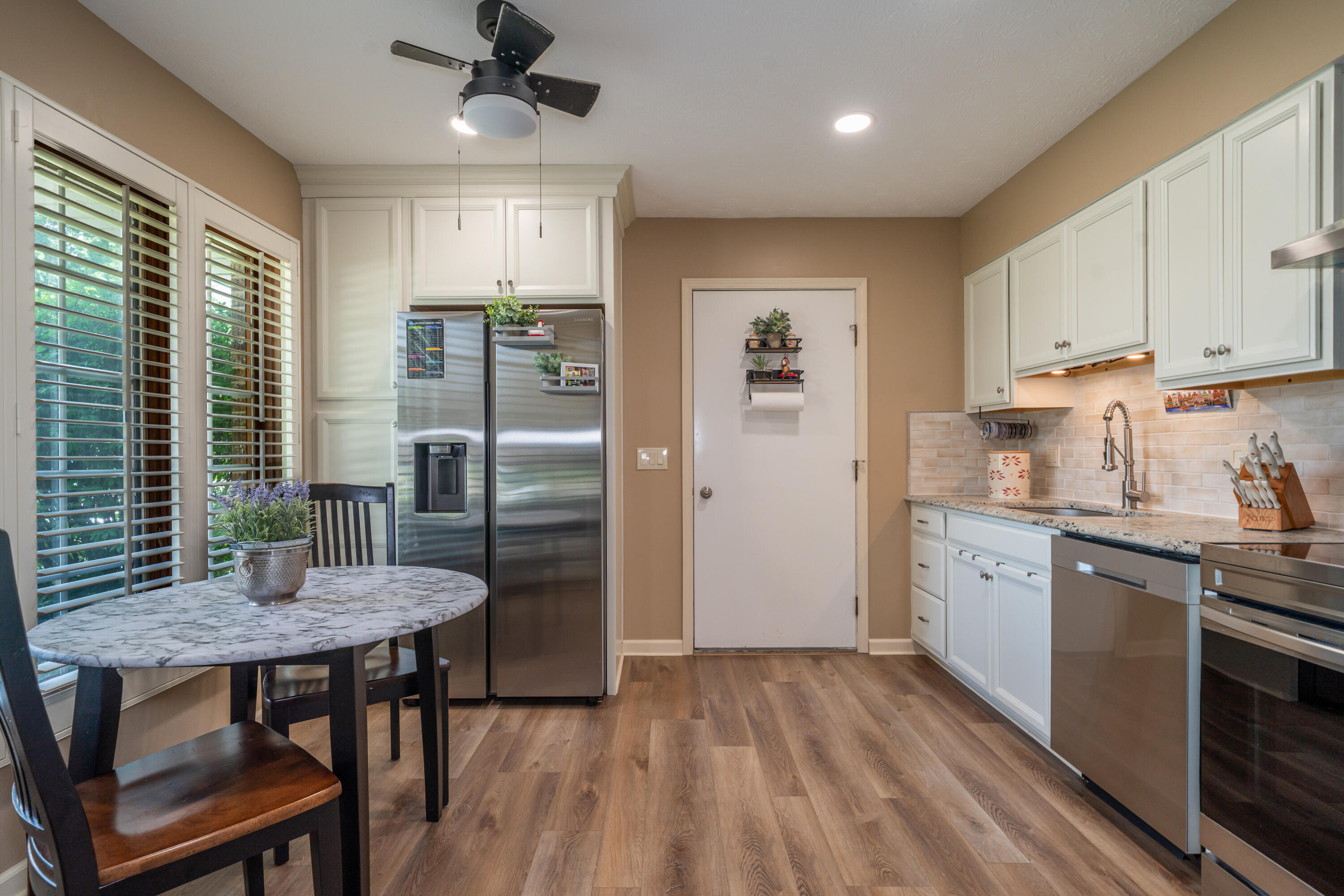 2244 Manhattan, Springfield, Ohio 45504