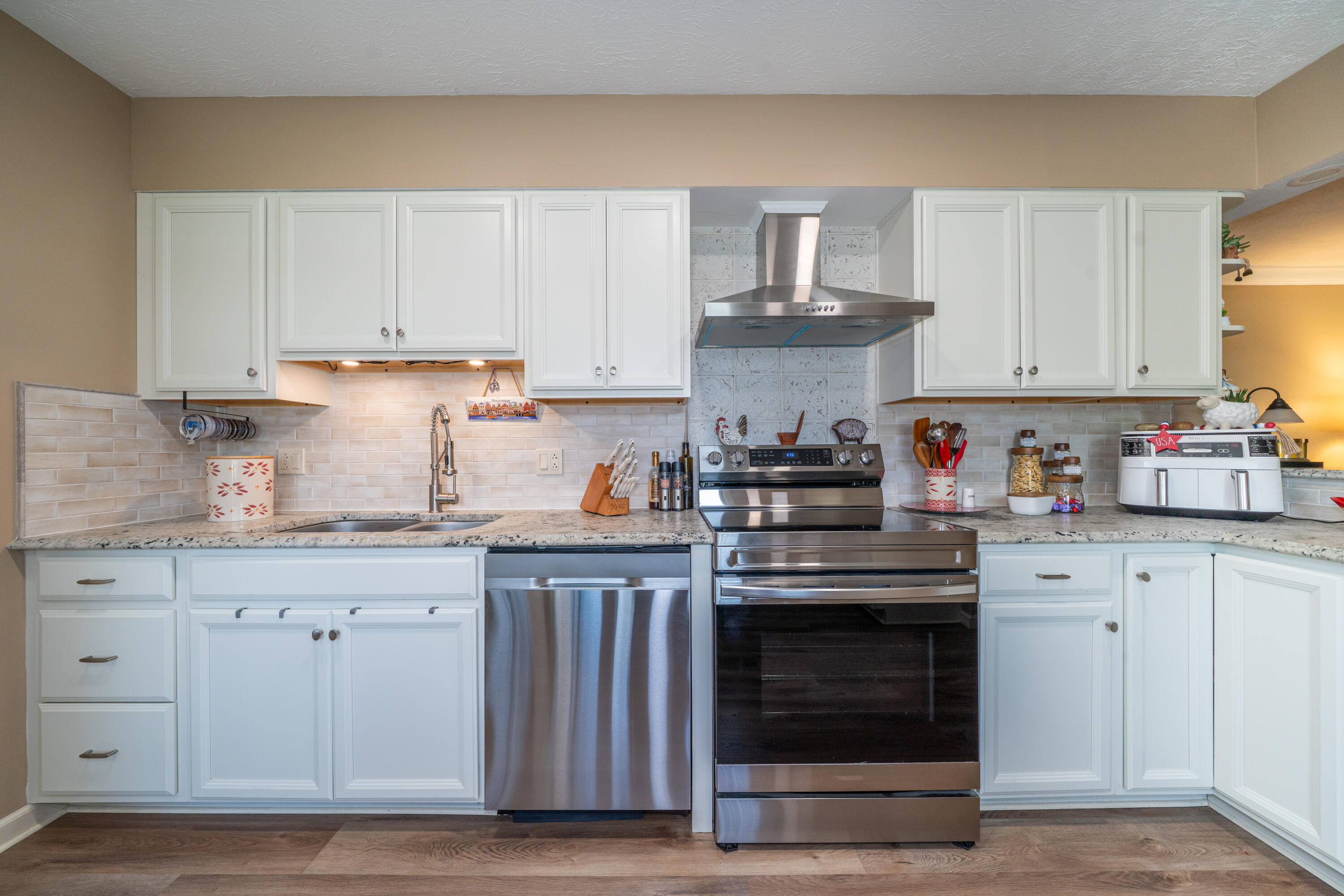 2244 Manhattan, Springfield, Ohio 45504