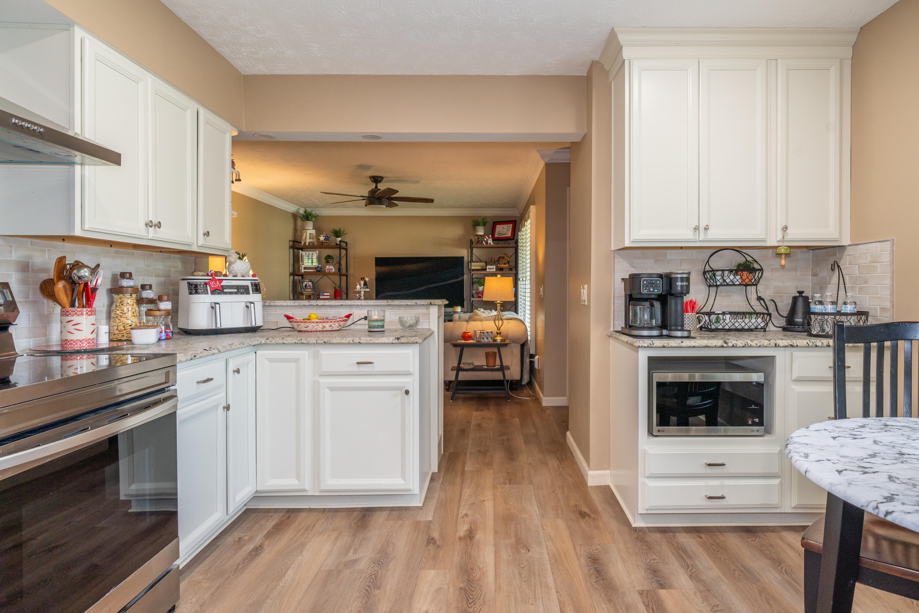 2244 Manhattan, Springfield, Ohio 45504