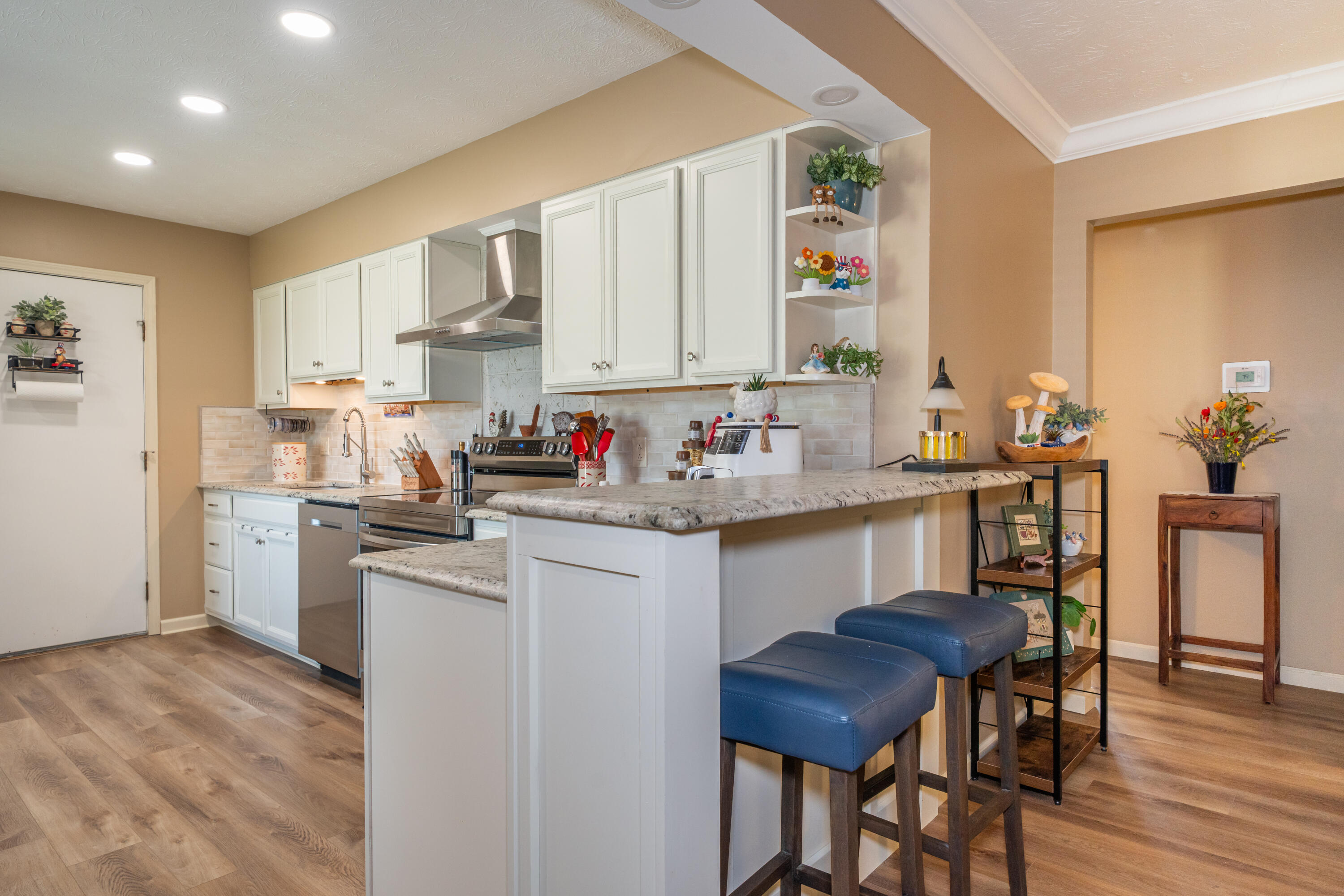 2244 Manhattan, Springfield, Ohio 45504