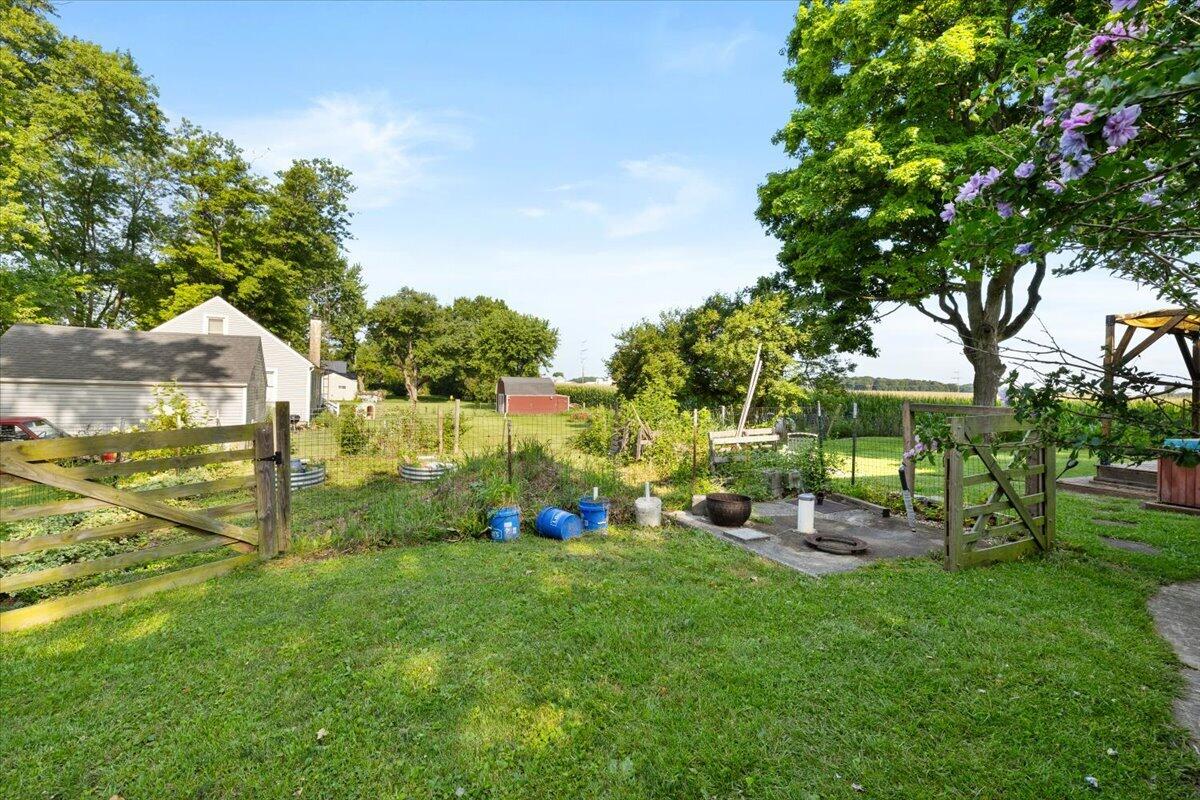 7537 Montgmy Co L, Englewood, Ohio 45322