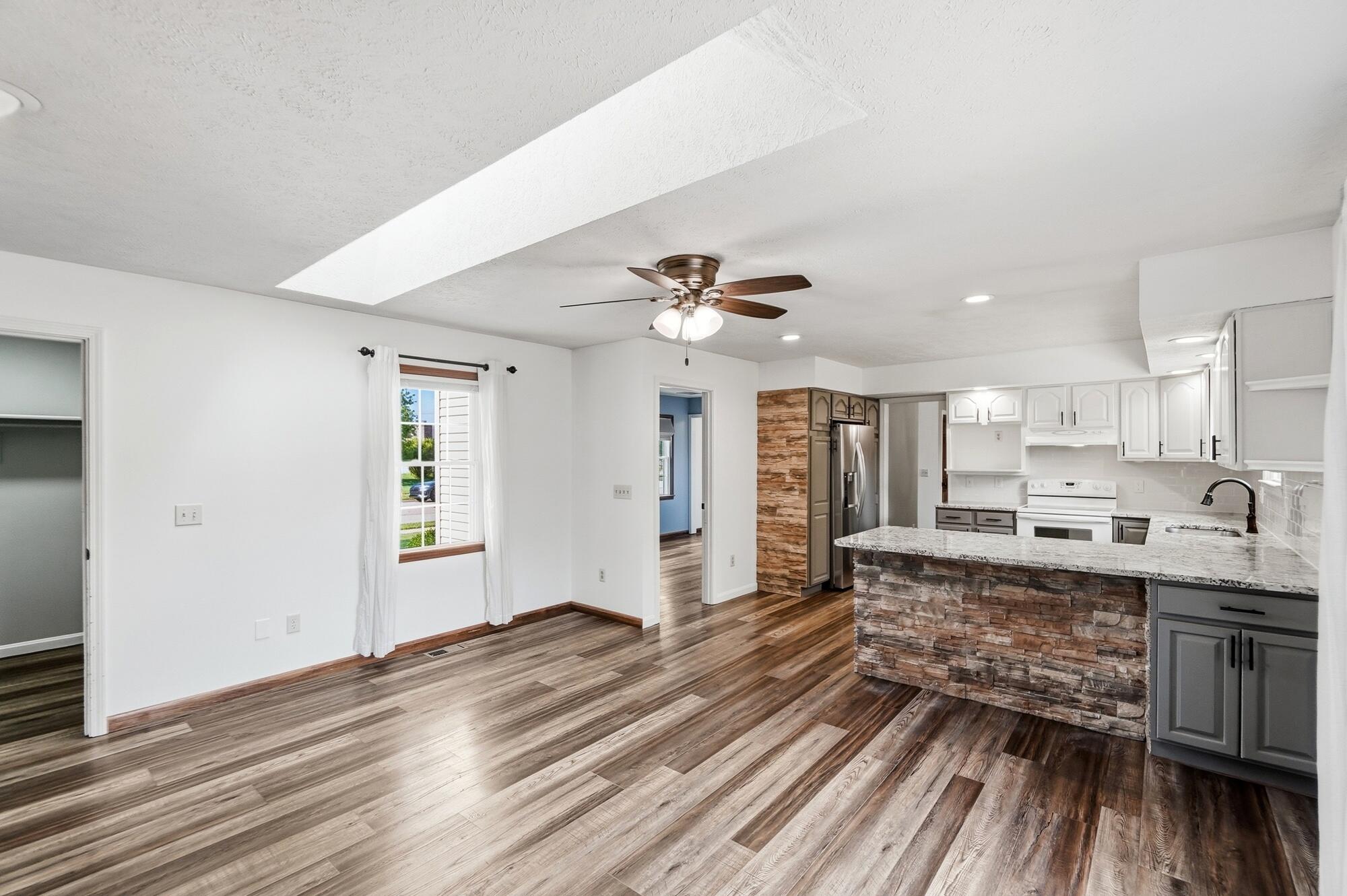 785 Pinehurst, Tipp City, Ohio 45371