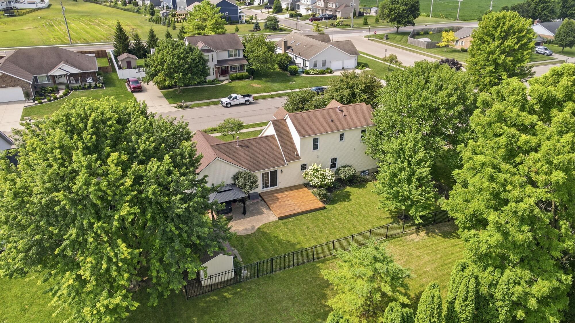785 Pinehurst, Tipp City, Ohio 45371