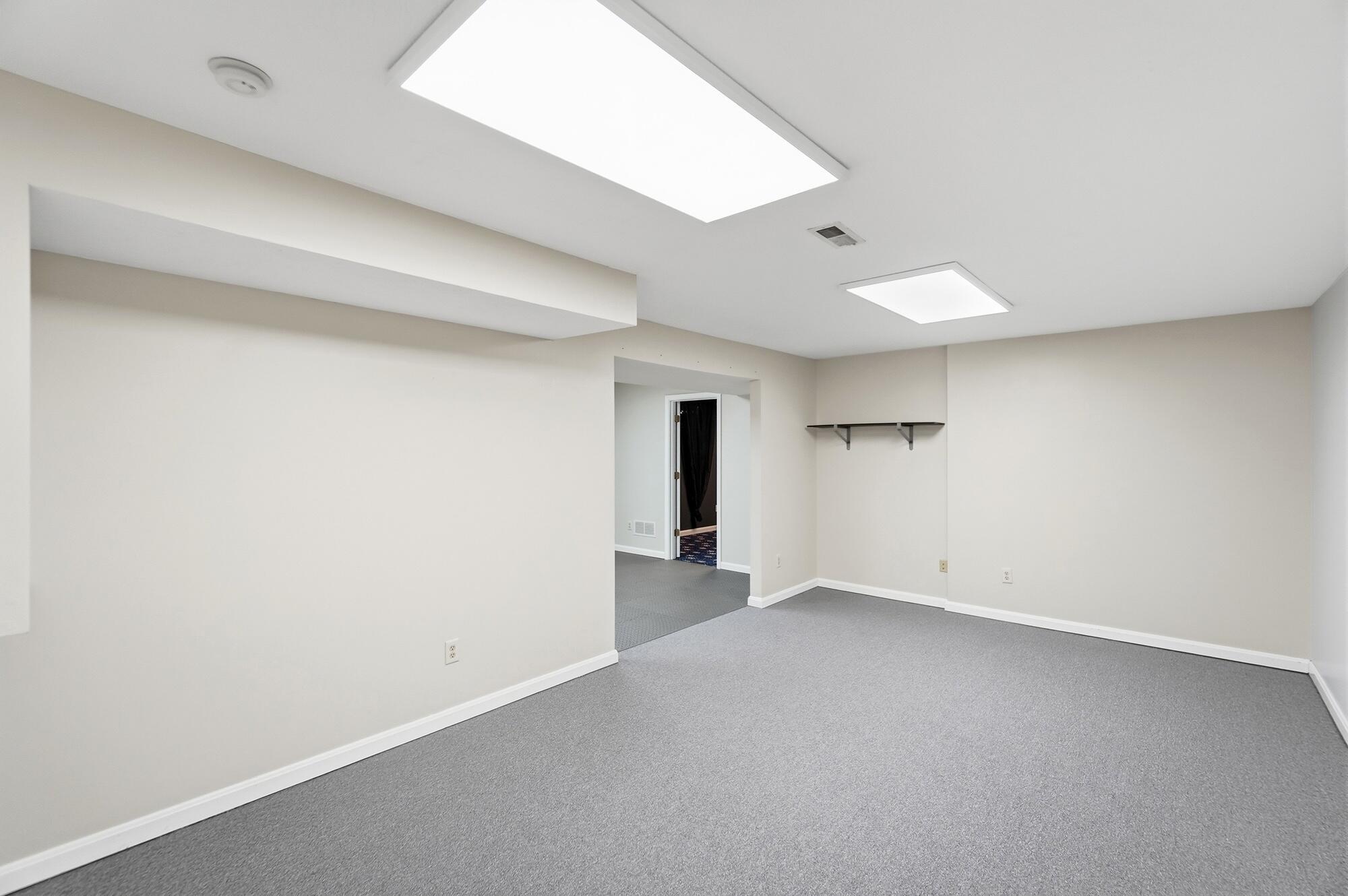 785 Pinehurst, Tipp City, Ohio 45371