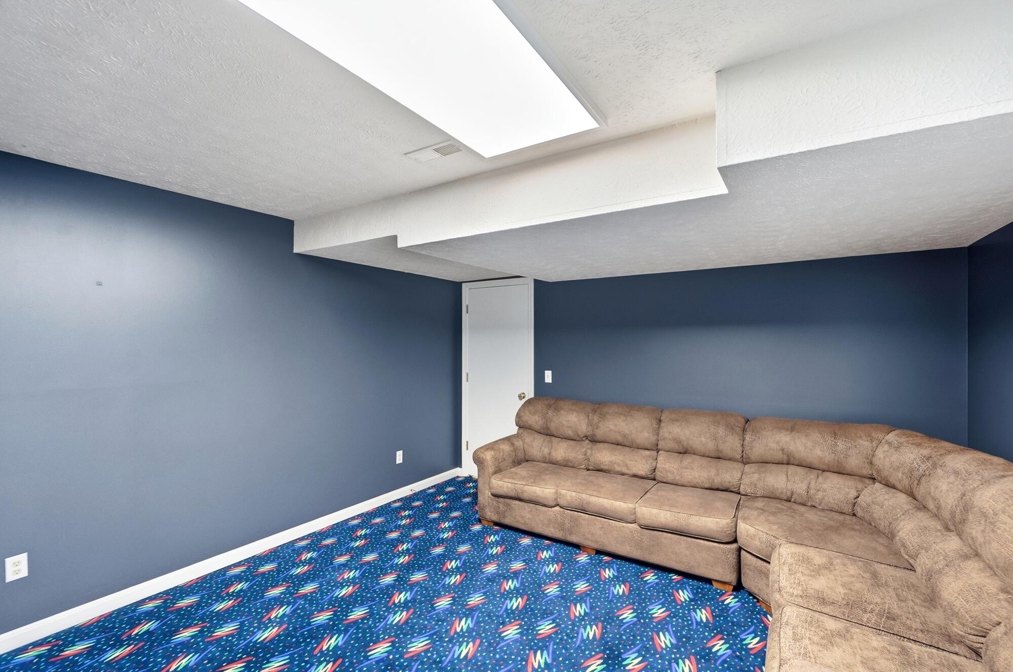 785 Pinehurst, Tipp City, Ohio 45371