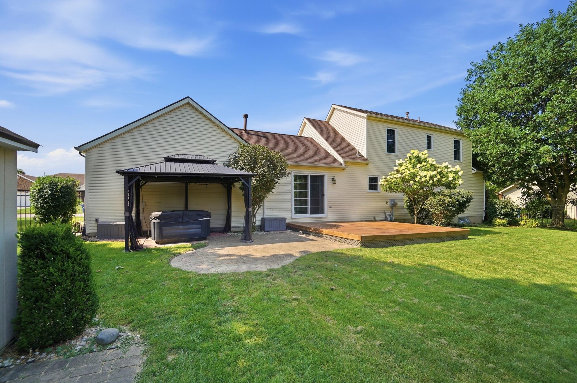 785 Pinehurst, Tipp City, Ohio 45371