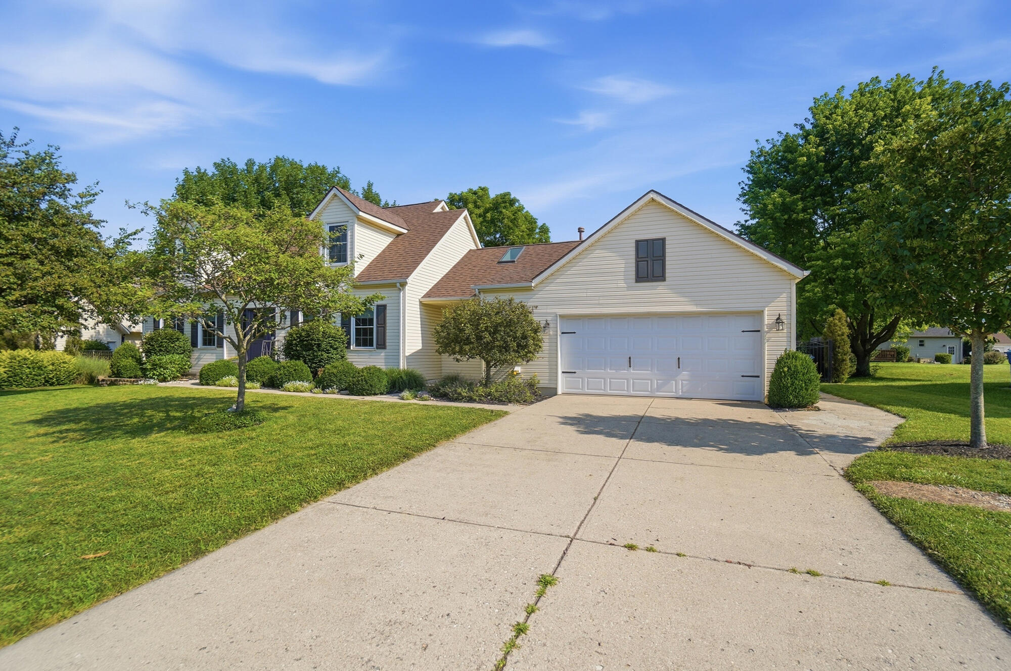 785 Pinehurst, Tipp City, Ohio 45371