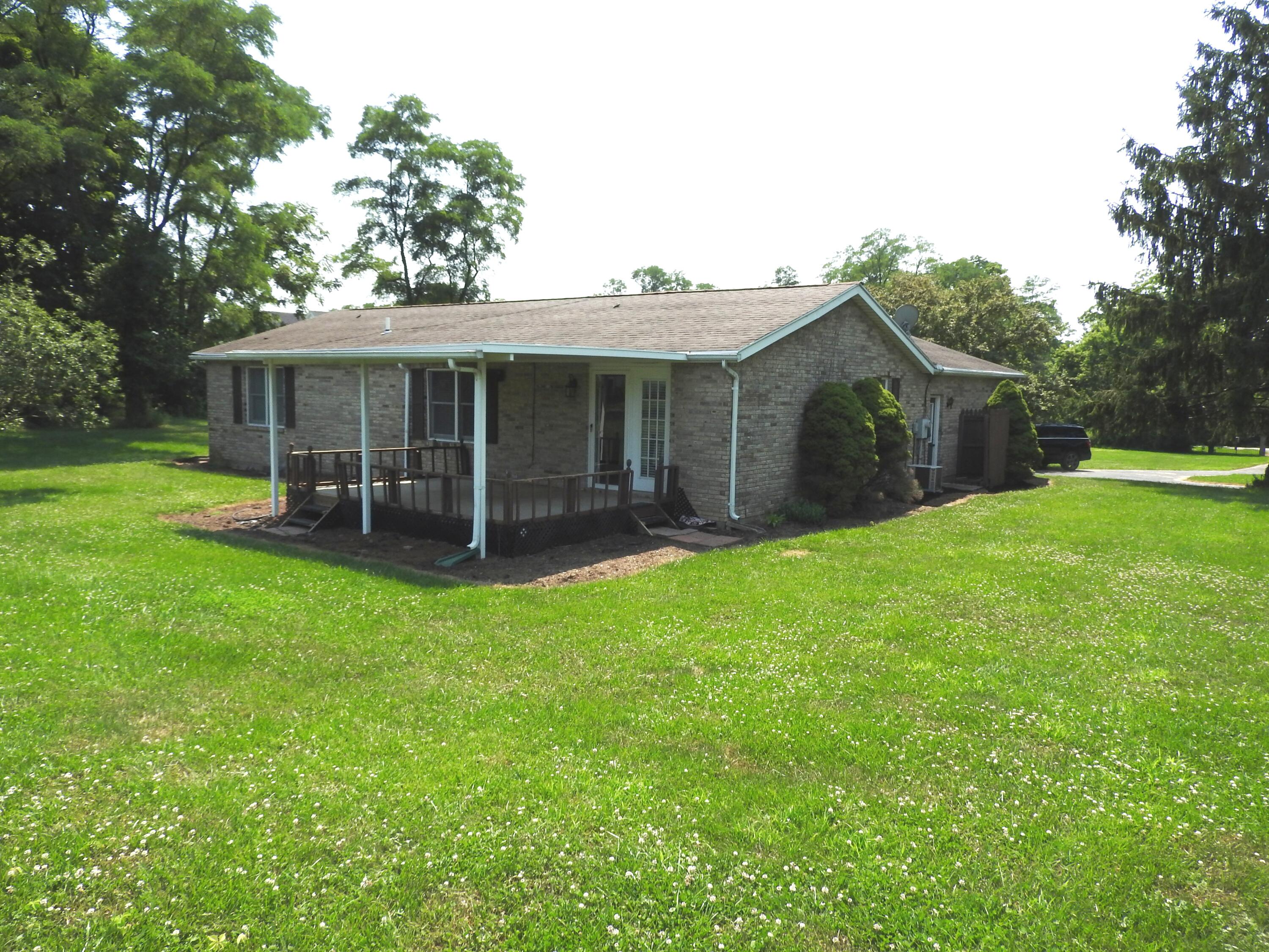 8180 Dog Leg, Dayton, Ohio 45414