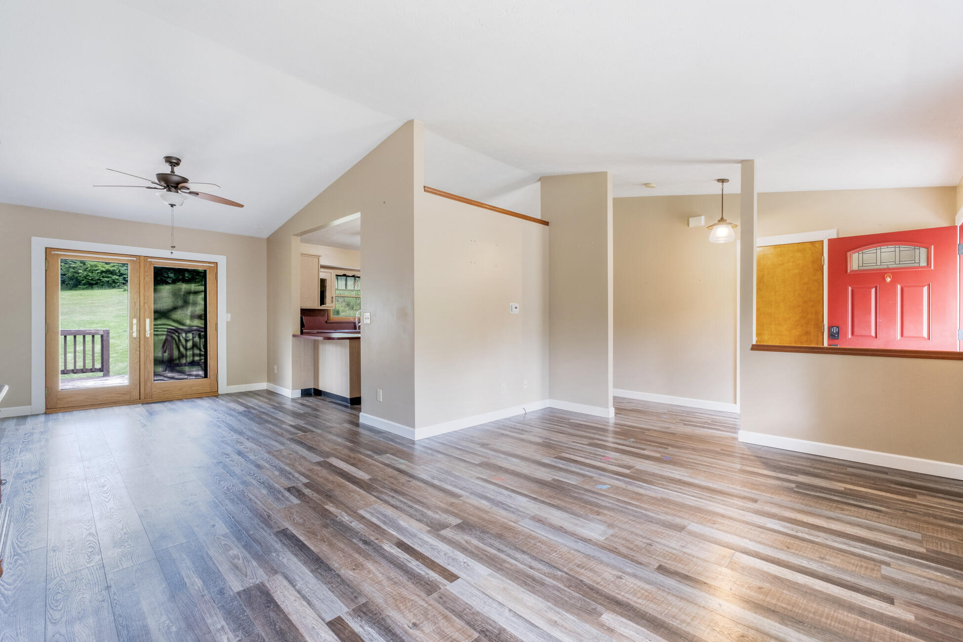 746 Spring Falls, Springfield, Ohio 45502
