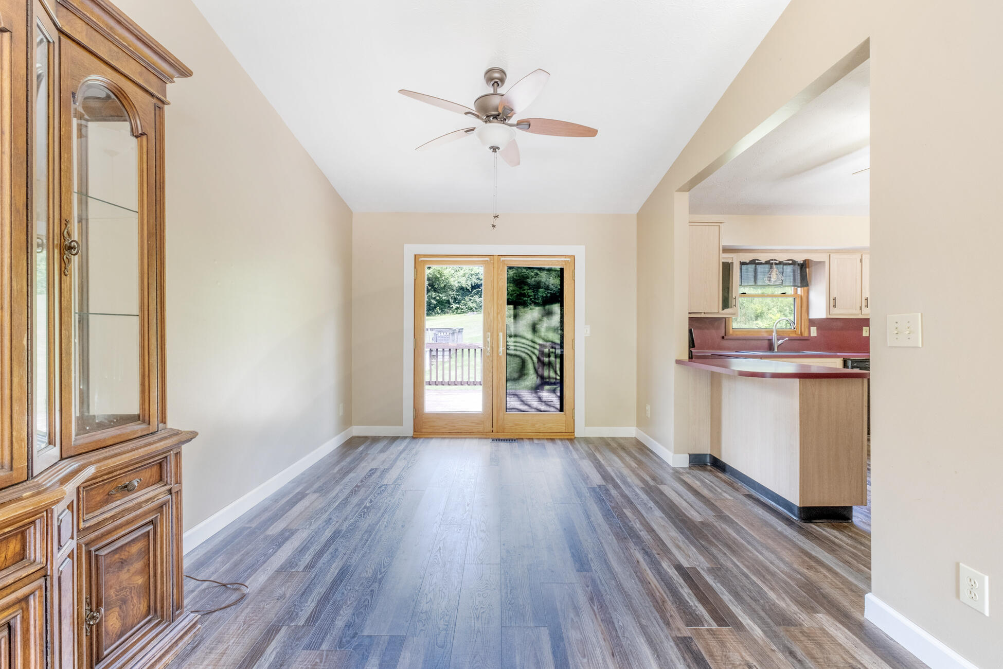 746 Spring Falls, Springfield, Ohio 45502