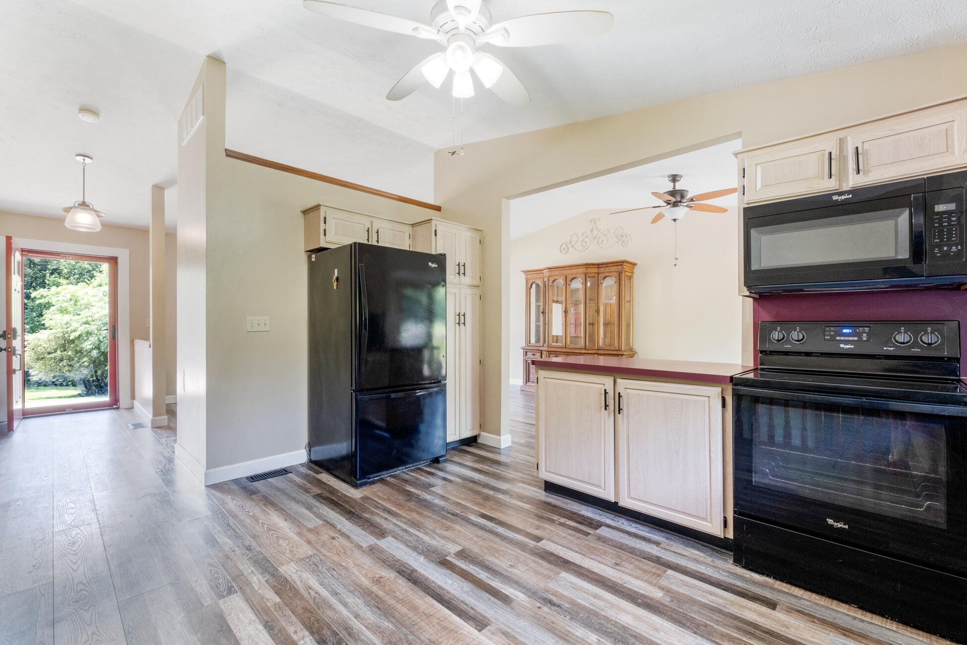 746 Spring Falls, Springfield, Ohio 45502