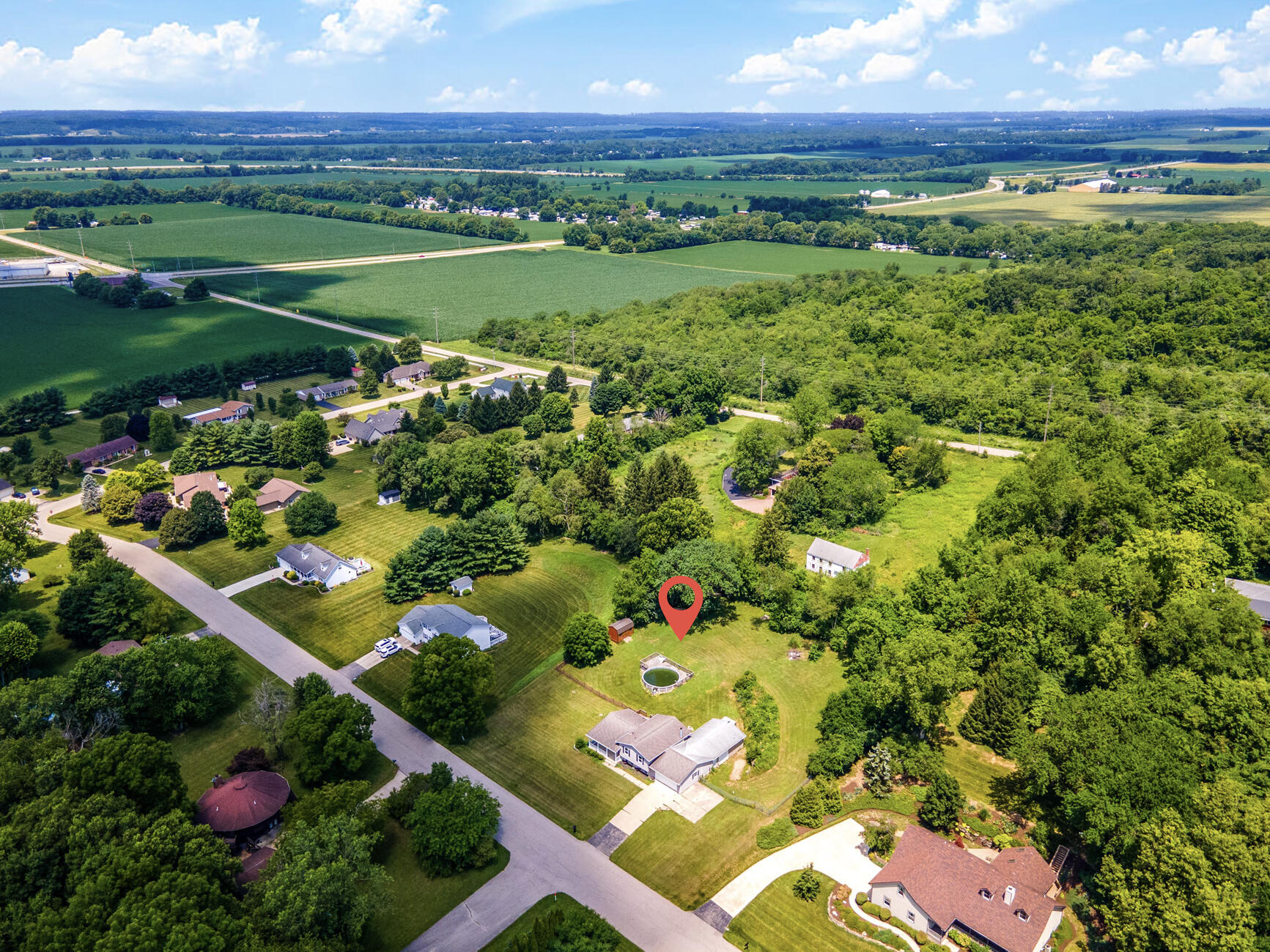 746 Spring Falls, Springfield, Ohio 45502