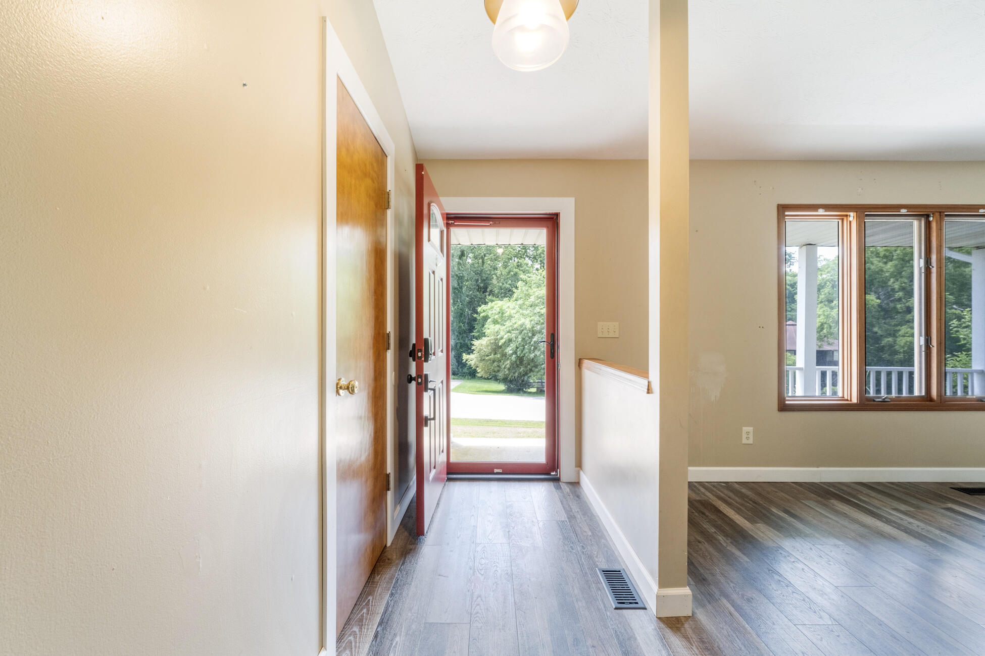 746 Spring Falls, Springfield, Ohio 45502