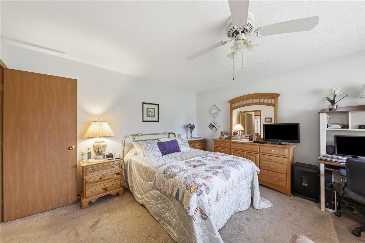 1045 Bradford, Springfield, Ohio 45503