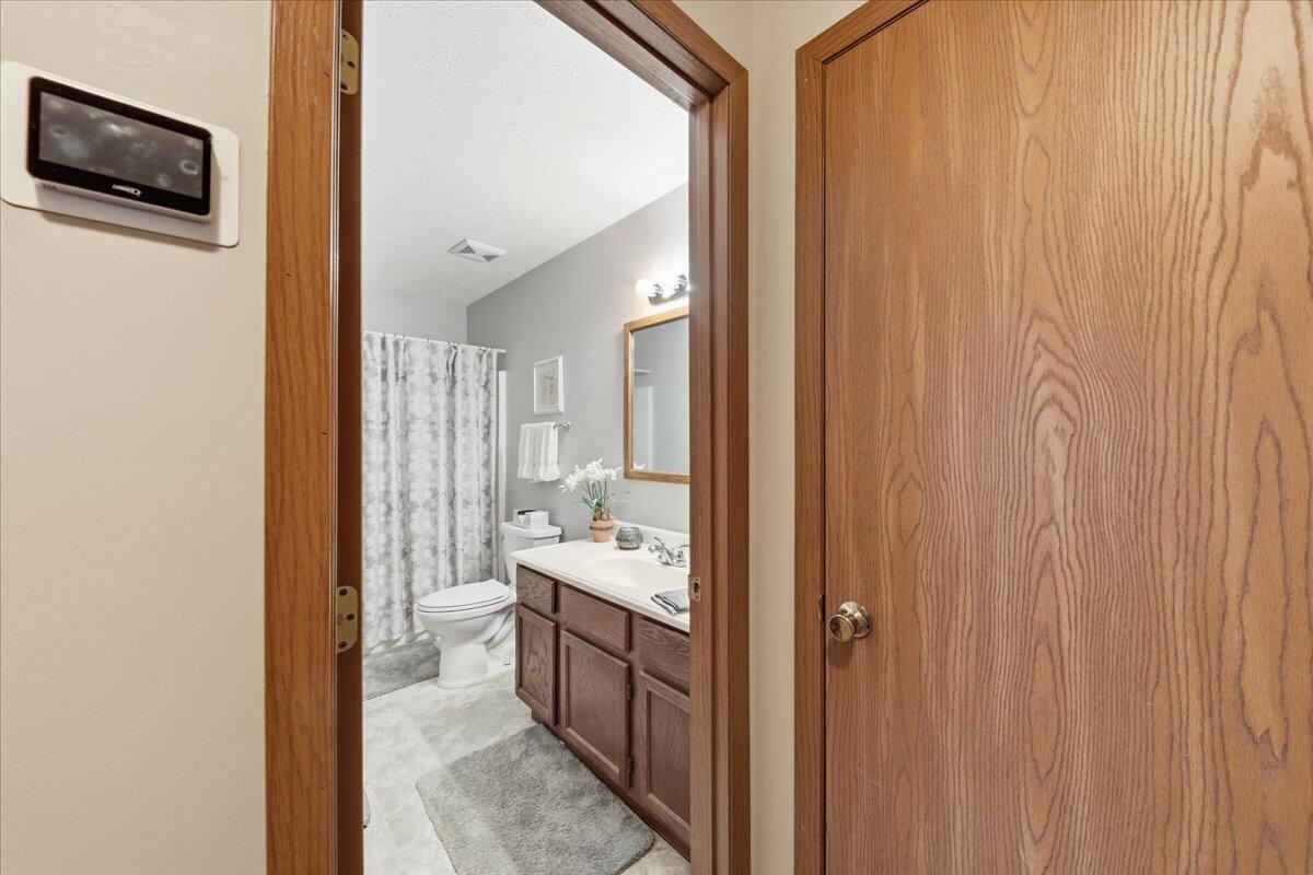 1045 Bradford, Springfield, Ohio 45503