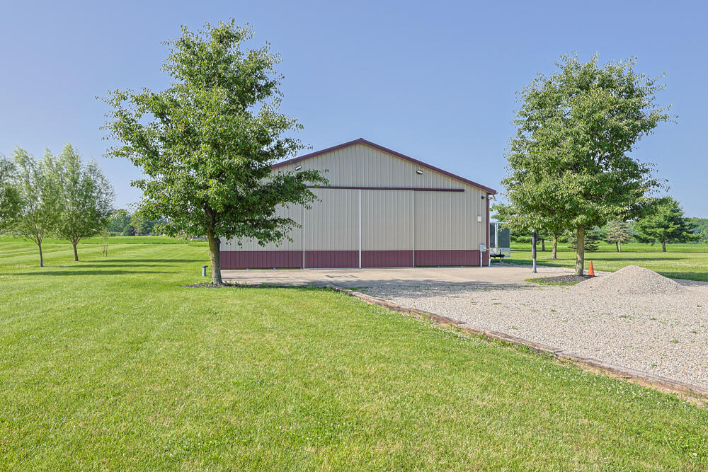 5640 Horseshoe Bend, Ludlow Falls, Ohio 45339