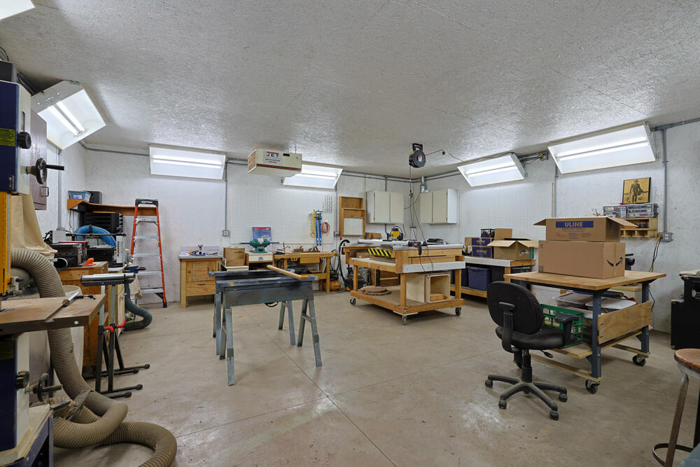 5640 Horseshoe Bend, Ludlow Falls, Ohio 45339