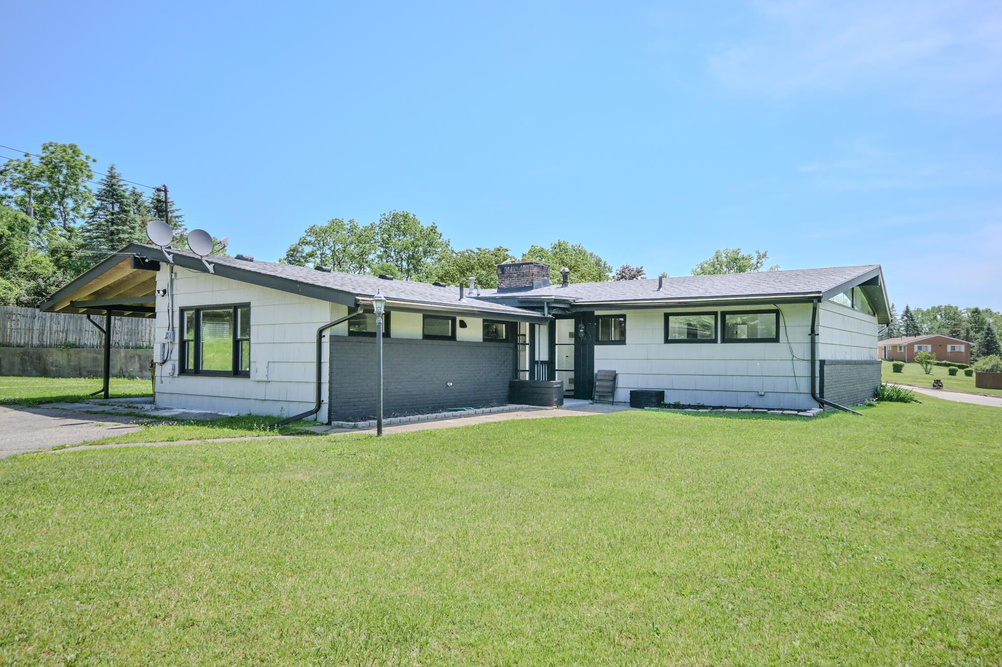 2020 Winding, Springfield, Ohio 45503
