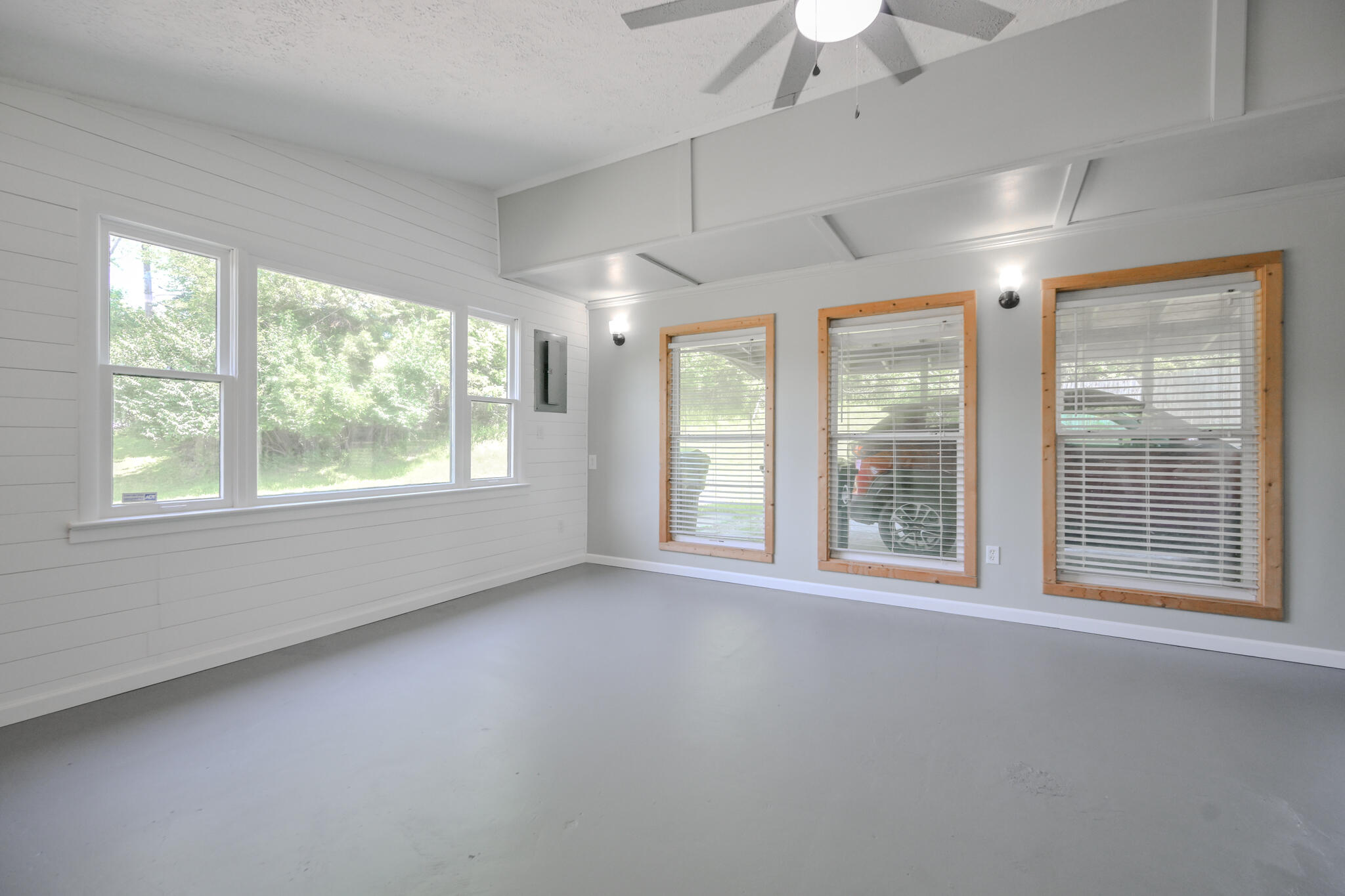 2020 Winding, Springfield, Ohio 45503