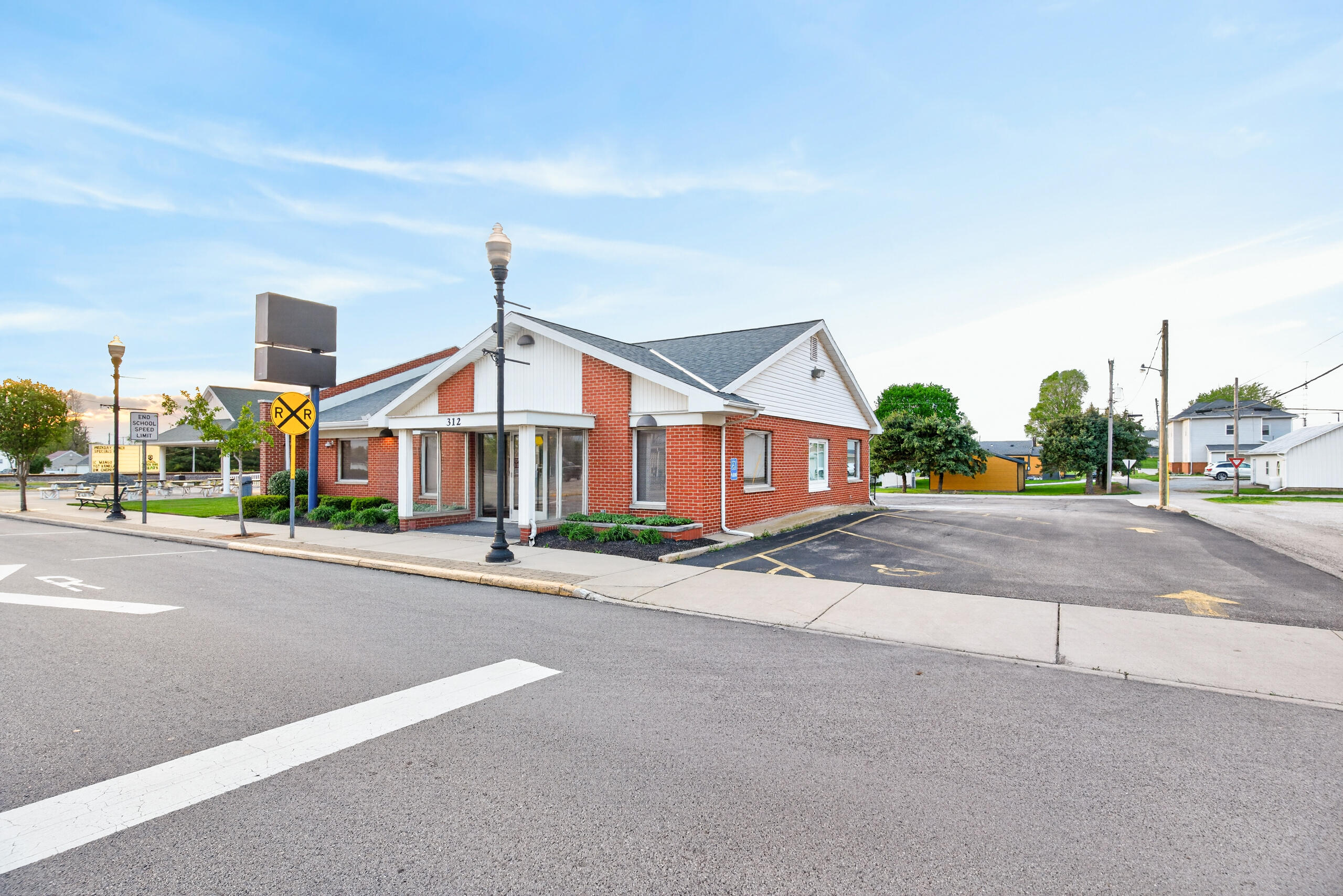 312 Main, Anna, Ohio 45302