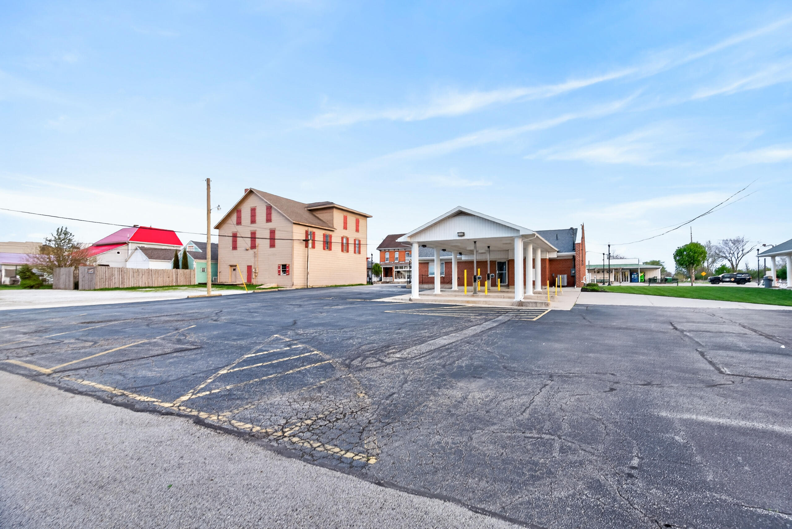 312 Main, Anna, Ohio 45302