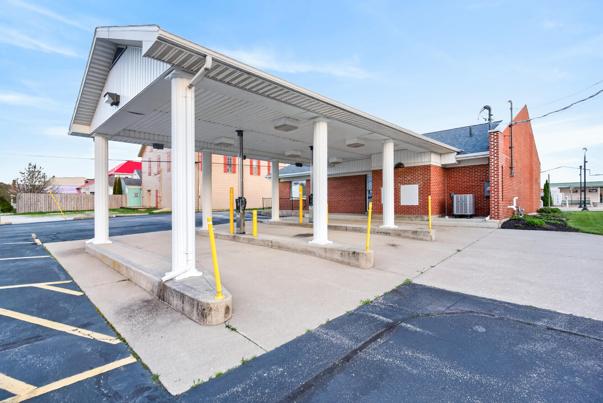 312 Main, Anna, Ohio 45302