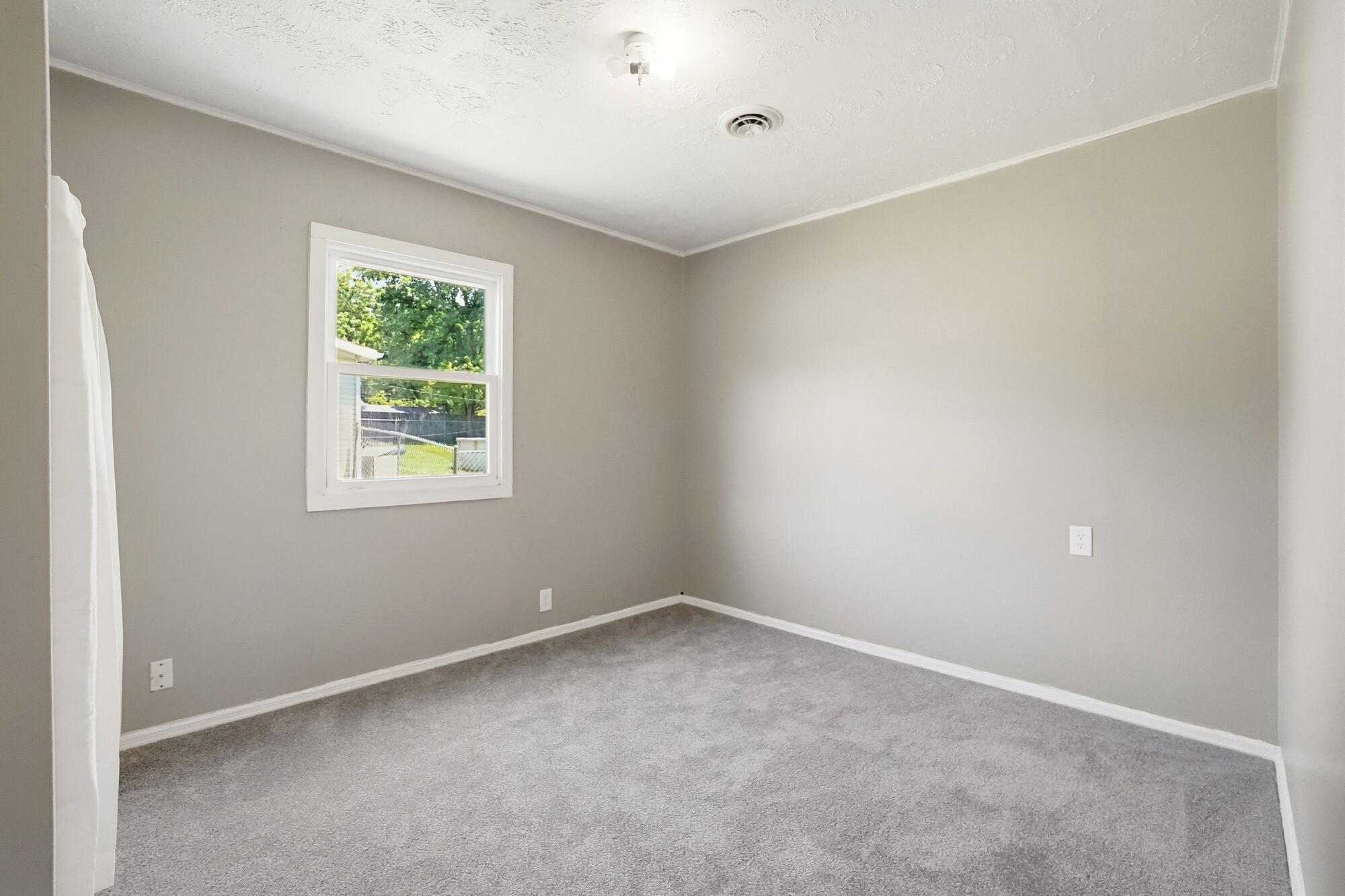 316 Hickory, Springfield, Ohio 45503