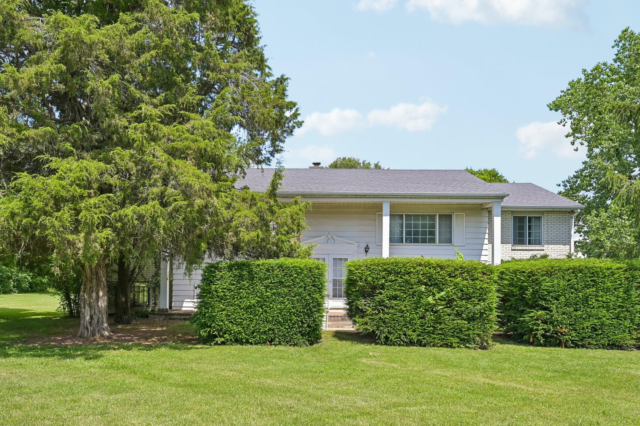 9462 Alkire, Grove City, Ohio 43123