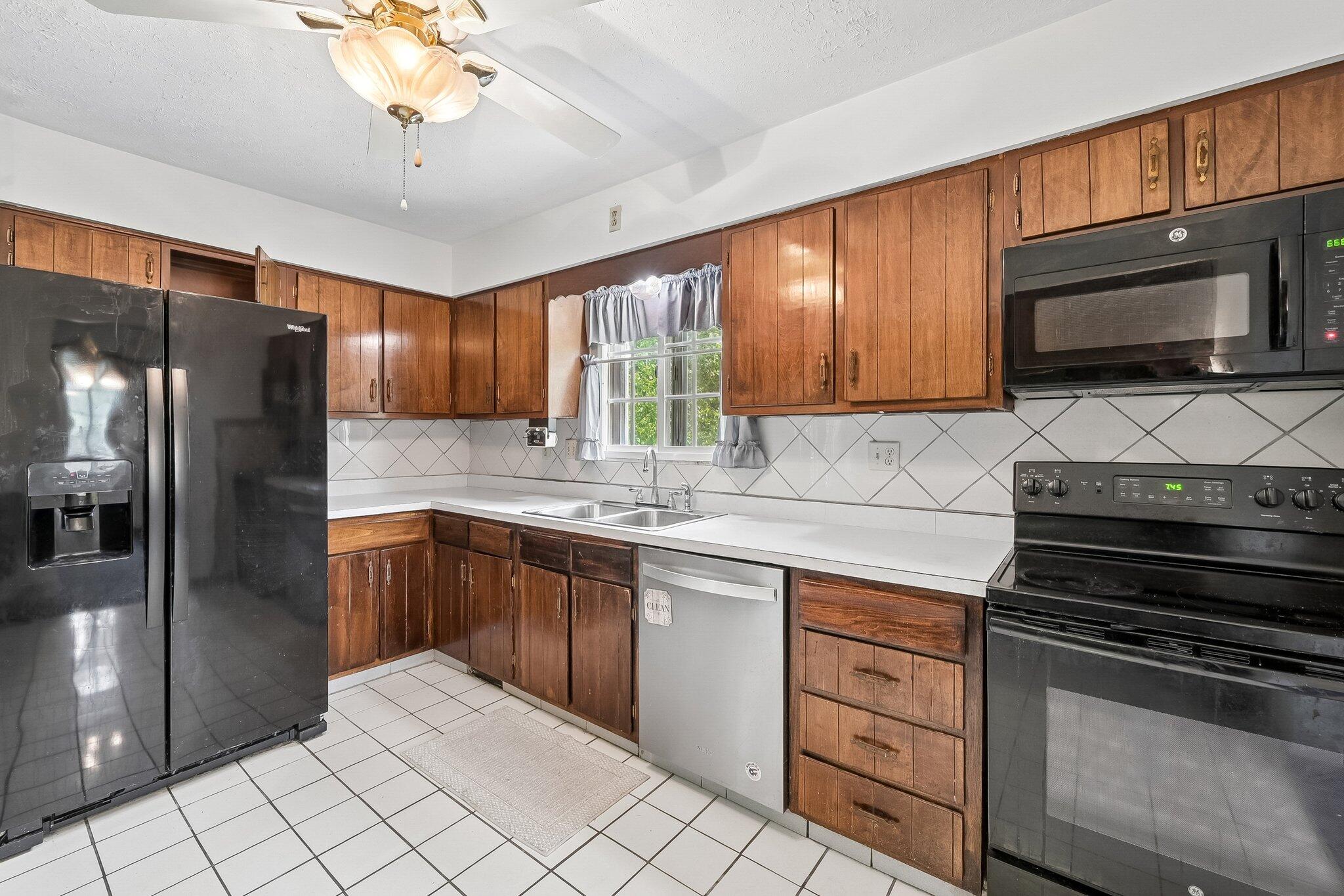 9462 Alkire, Grove City, Ohio 43123