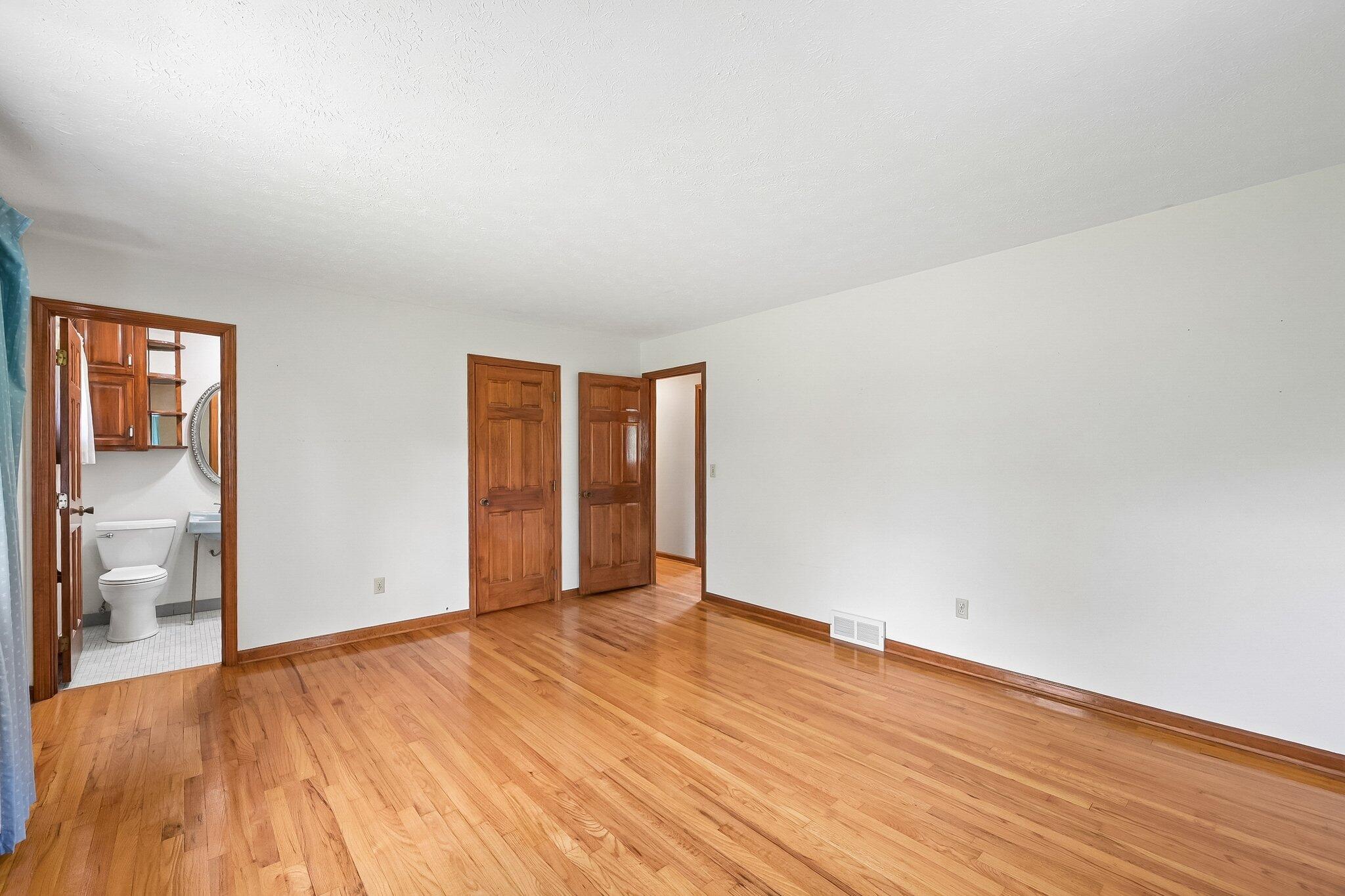 9462 Alkire, Grove City, Ohio 43123