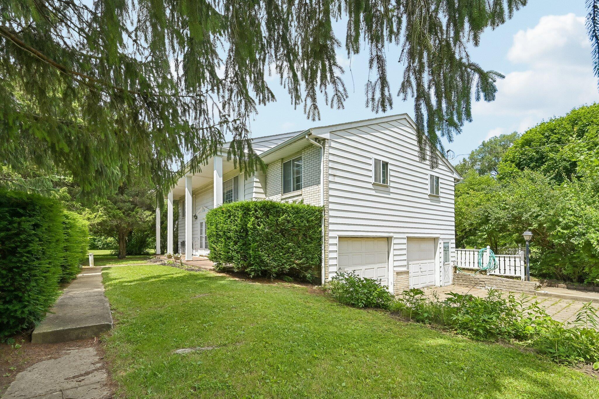 9462 Alkire, Grove City, Ohio 43123