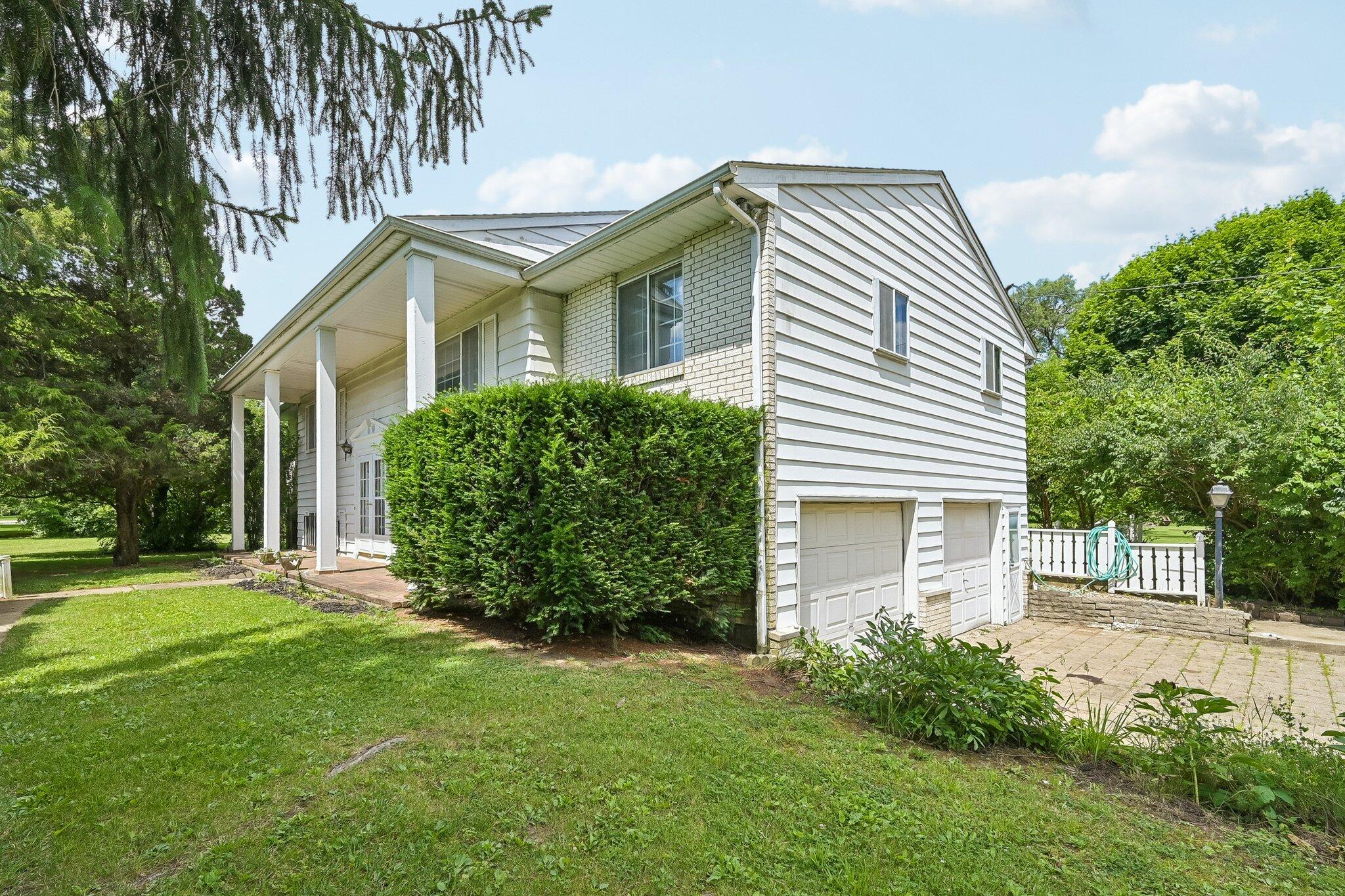 9462 Alkire, Grove City, Ohio 43123