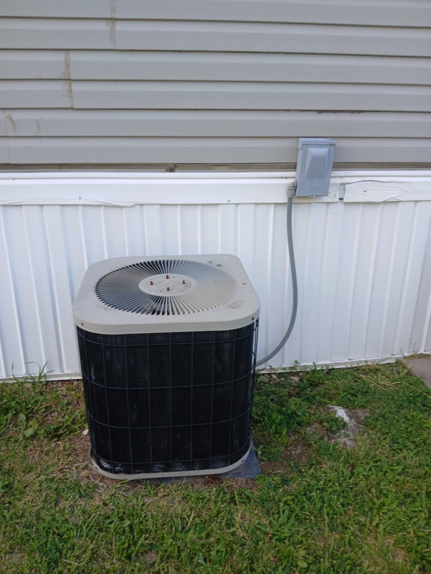 2805 Wapakoneta, Sidney, Ohio 45365