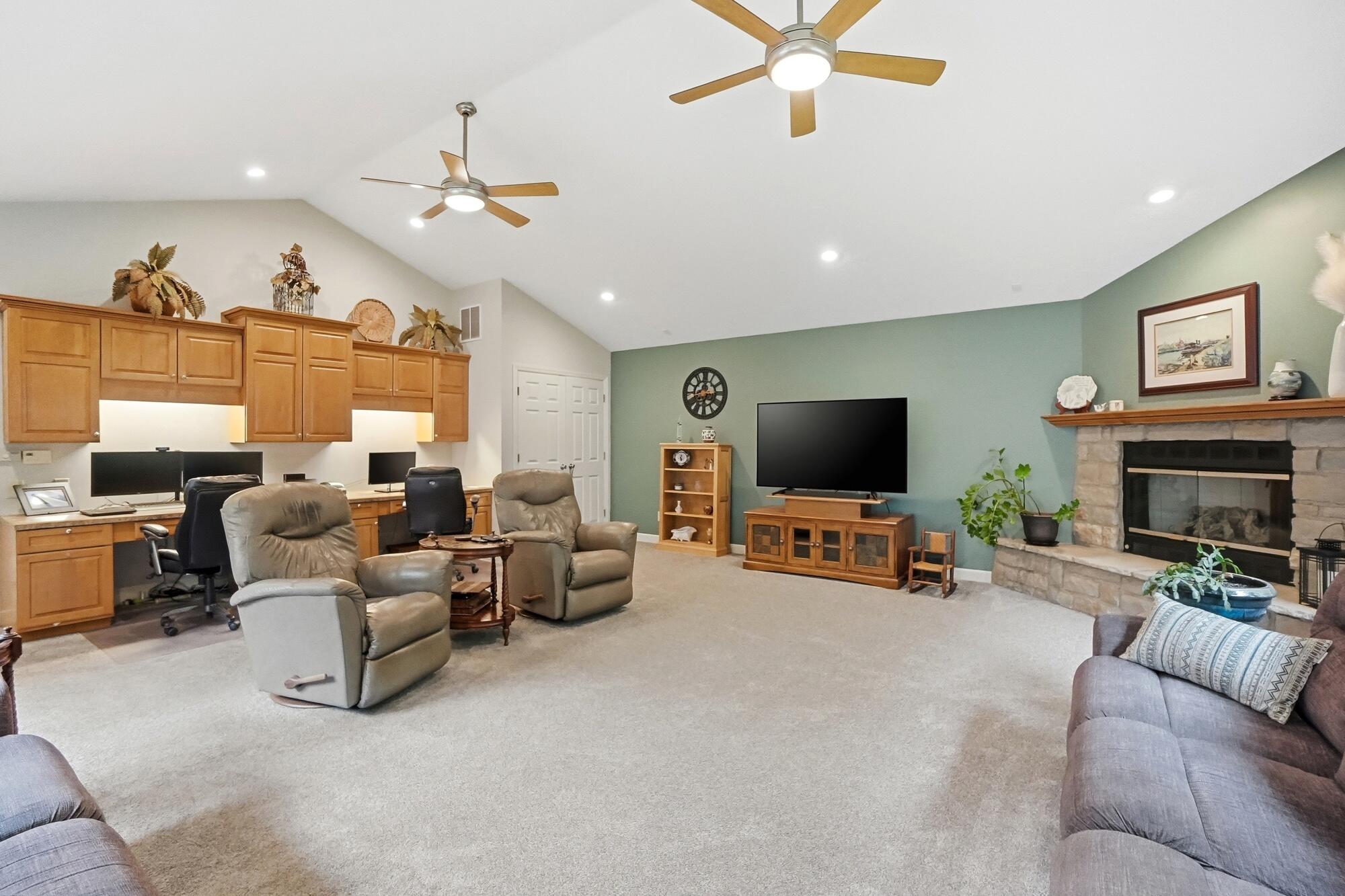 2005 Audubon Park, Springfield, Ohio 45504