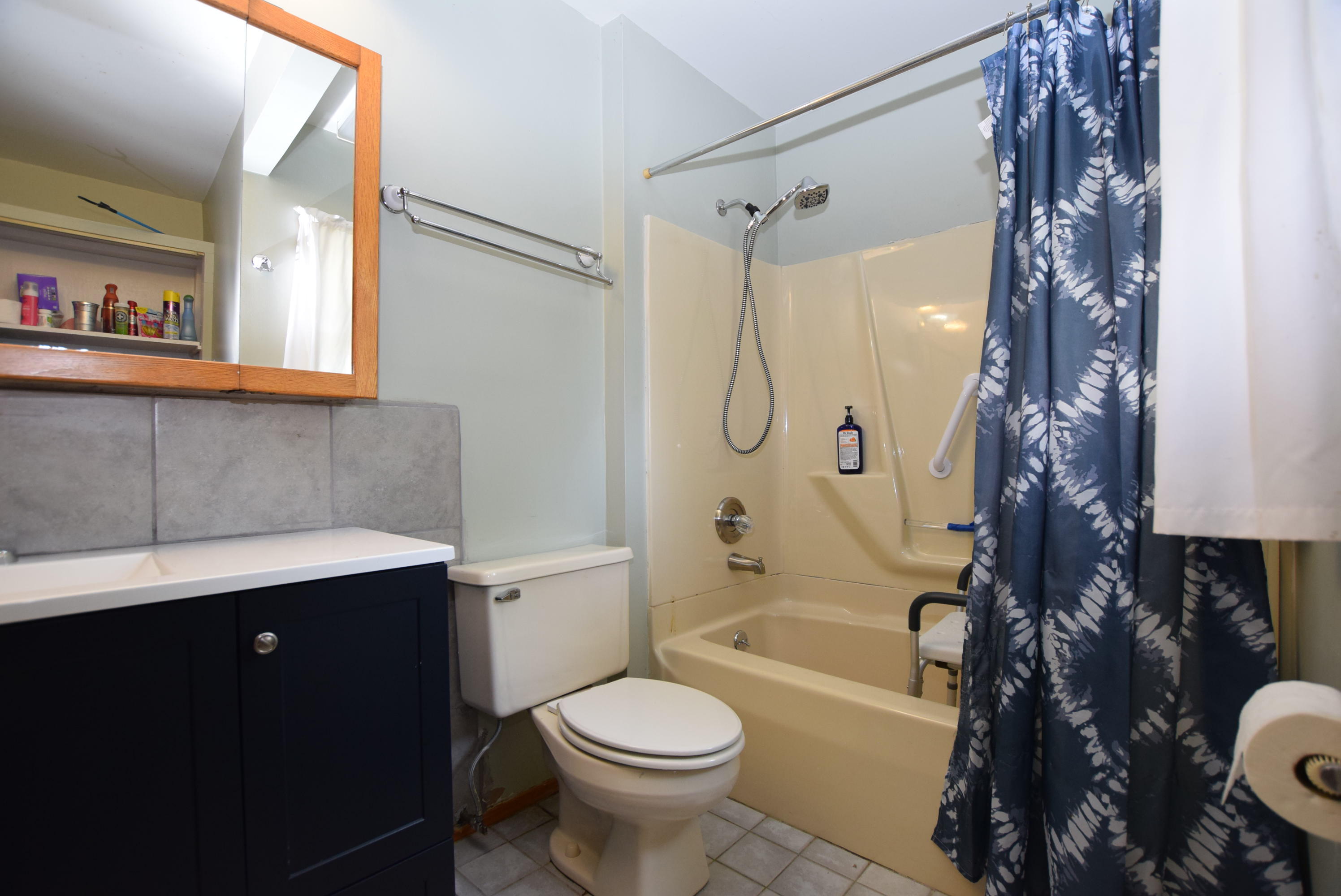 705 Cassilly, Springfield, Ohio 45503